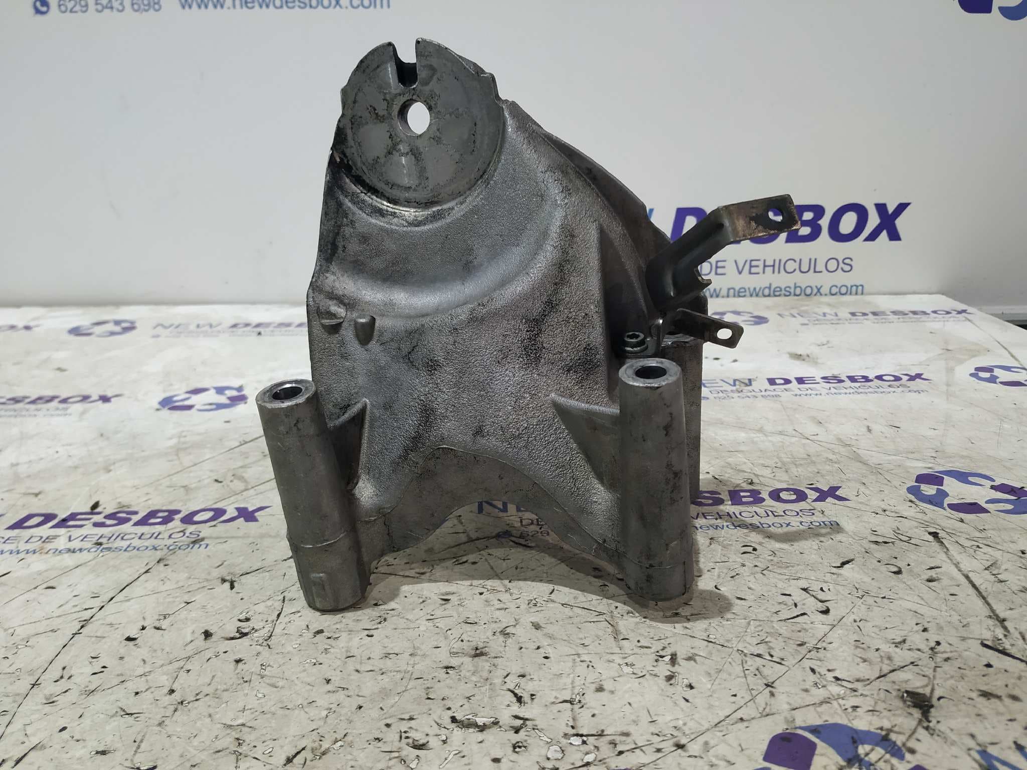 Recambio de SOPORTE CAMBIO para VOLKSWAGEN TOUAREG (7LA) BAC referencia OEM IAM 070199308A 5