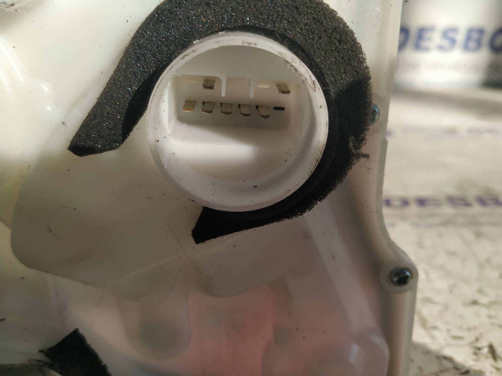 Recambio de CERRADURA PUERTA DELANTERA DERECHA para SUZUKI SWIFT BERLINA (MZ) Rock am Ring (3-ptas.) M16A referencia OEM IAM 8220162K32   - GRANATE 3