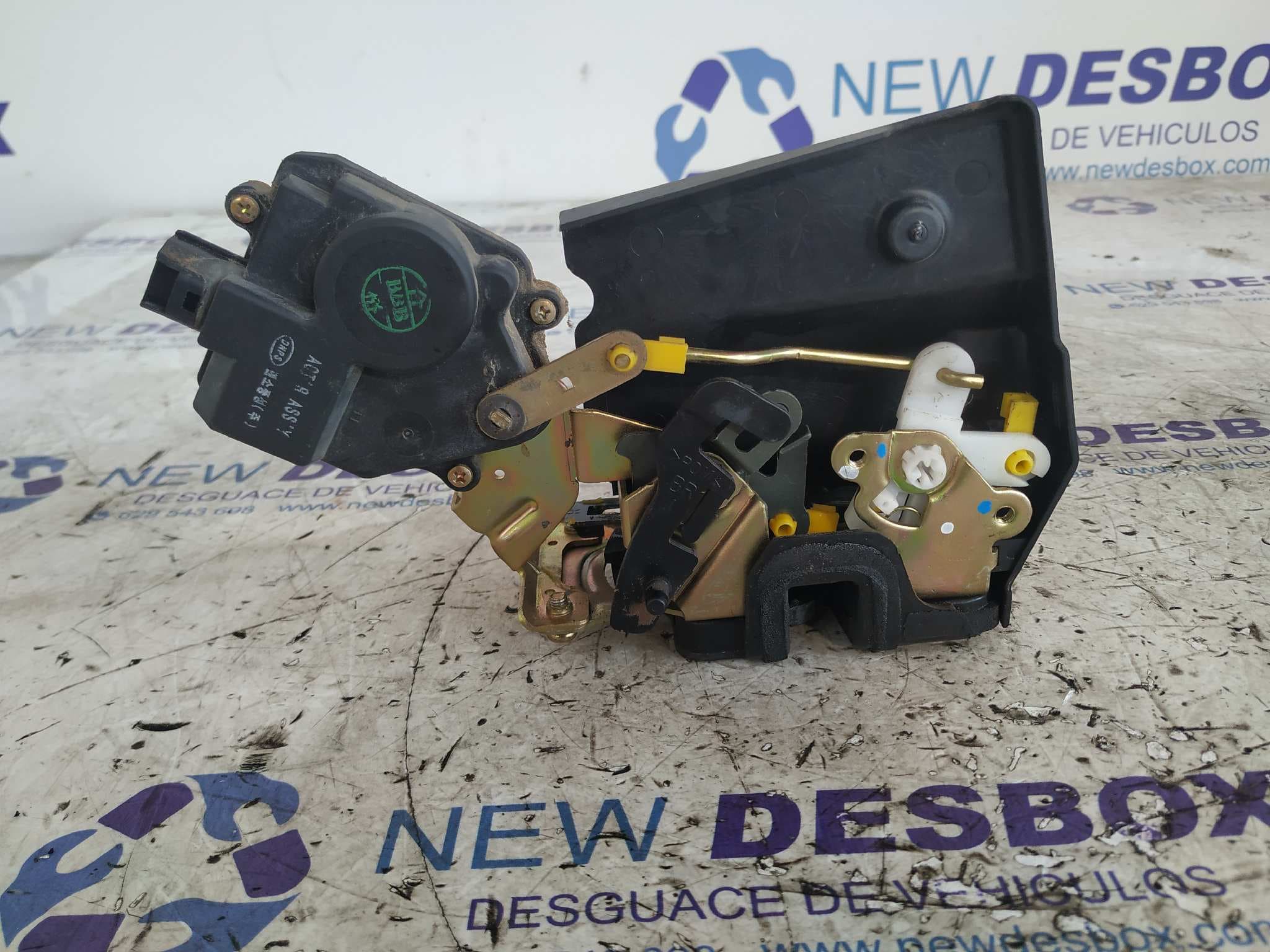 Recambio de CERRADURA PUERTA TRASERA DERECHA para HYUNDAI TUCSON (JM) 2.0 CRDi Comfort (4WD) D4EA referencia OEM IAM JMRRH   - AZUL 3