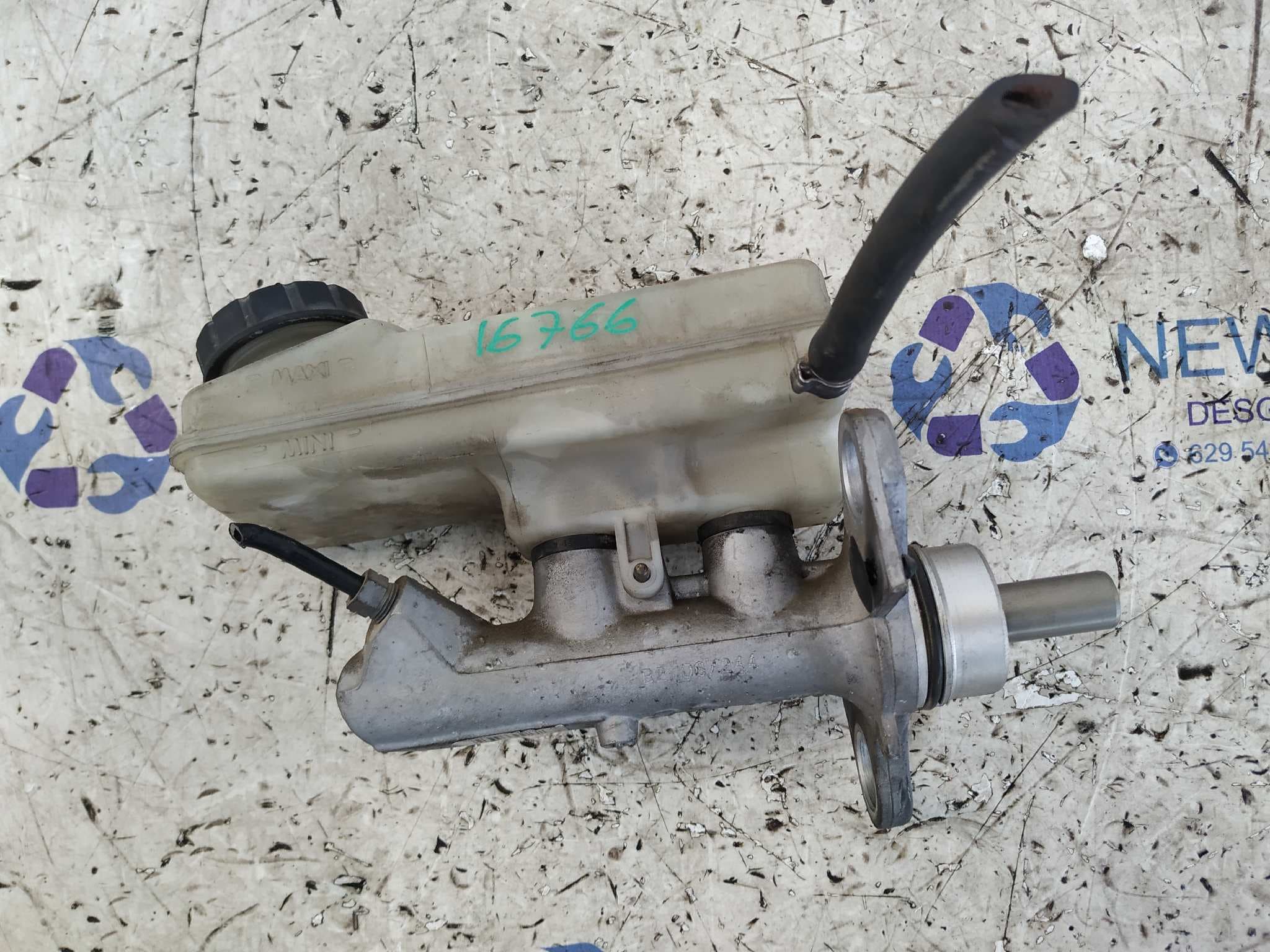 Recambio de BOMBA FRENO para RENAULT MEGANE II COUPE/CABRIO Emotion            referencia OEM IAM 32067111D   - ROJO 4