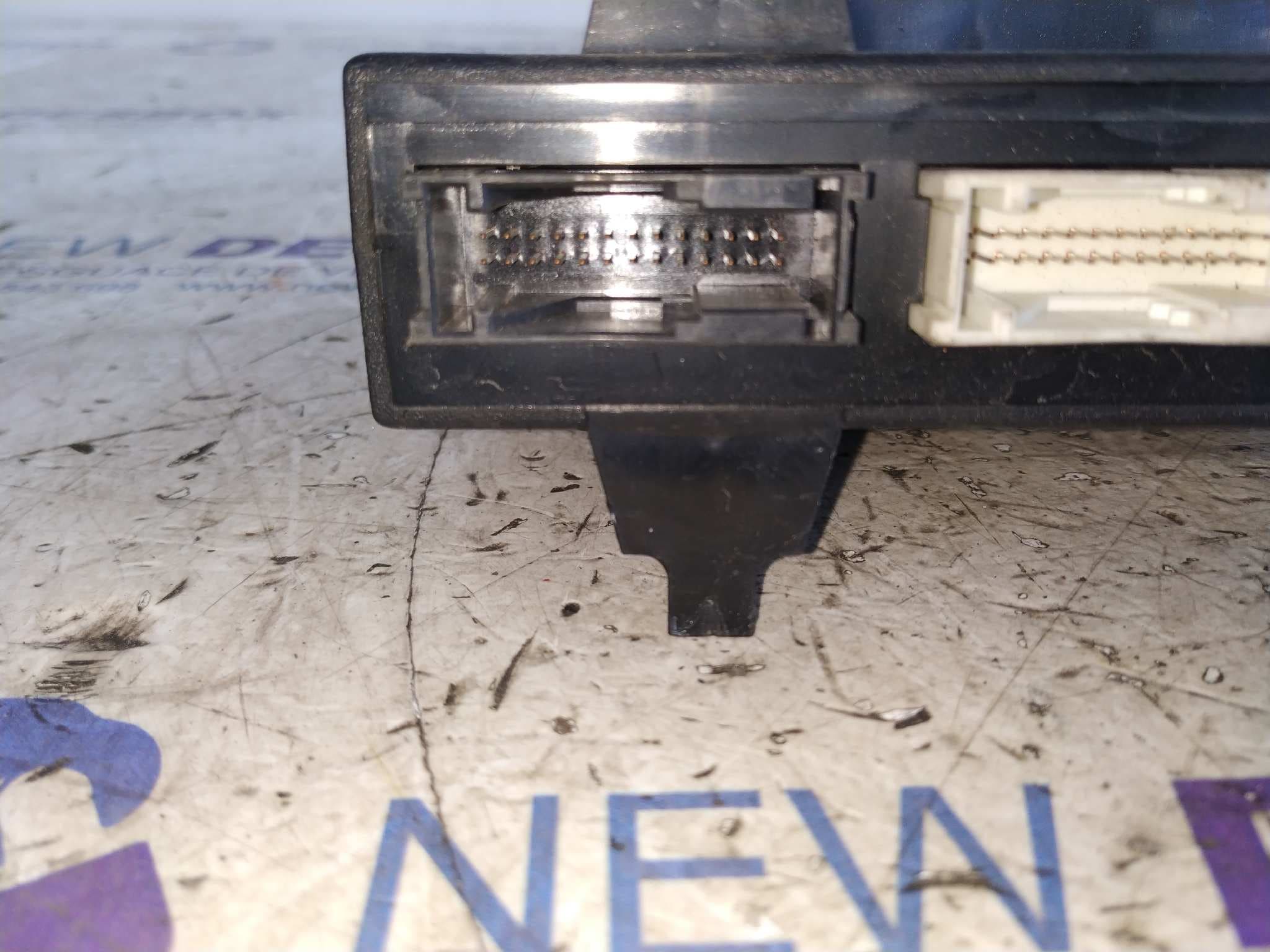 Recambio de MODULO ELECTRONICO para BMW SERIE 3 CABRIO (E36) referencia OEM IAM 64118395121 2