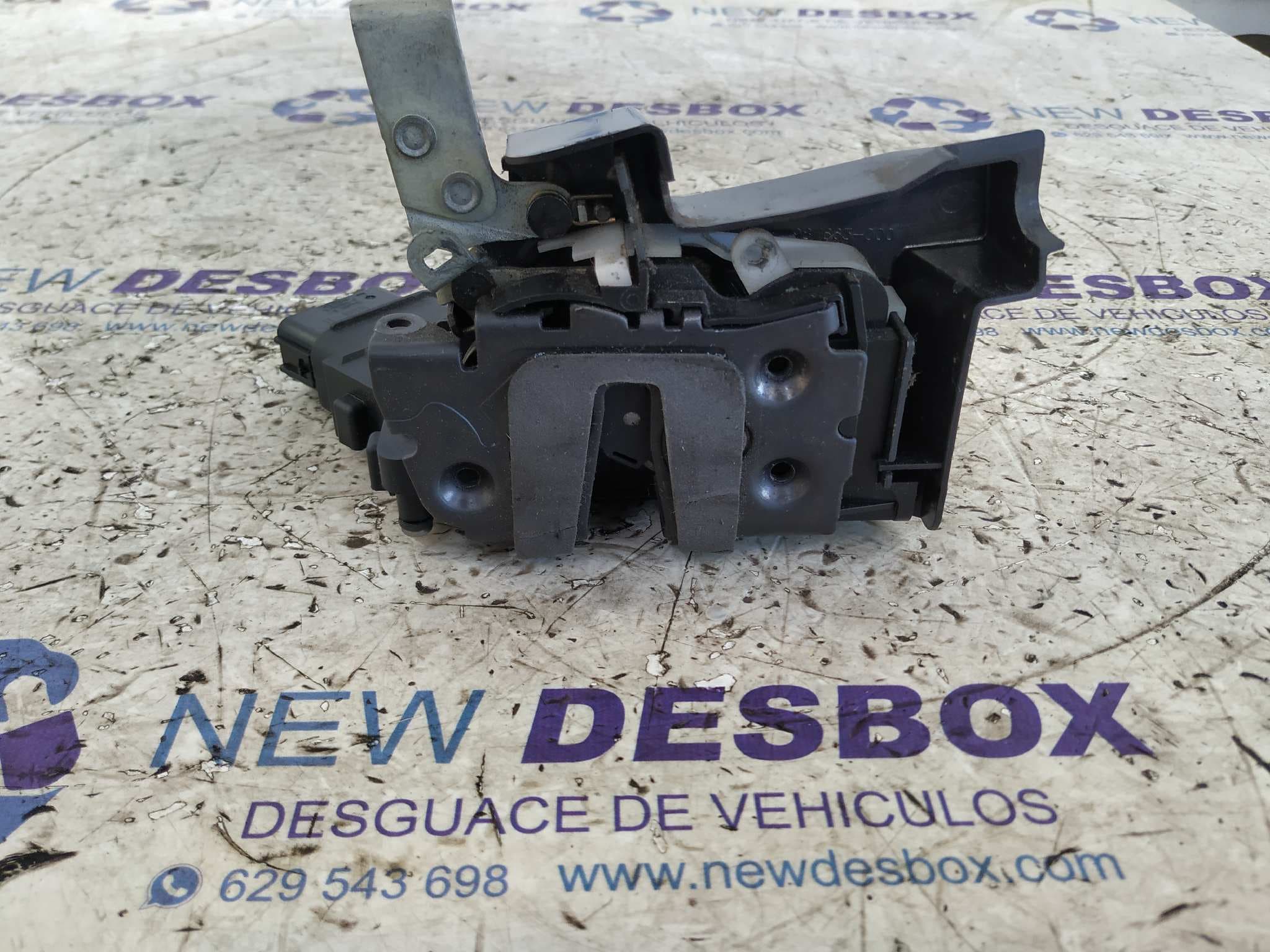 Recambio de CERRADURA PUERTA DELANTERA IZQUIERDA para FORD S-MAX (CA1) QXWB referencia OEM IAM 6M2AR21813EB   - GRIS 4