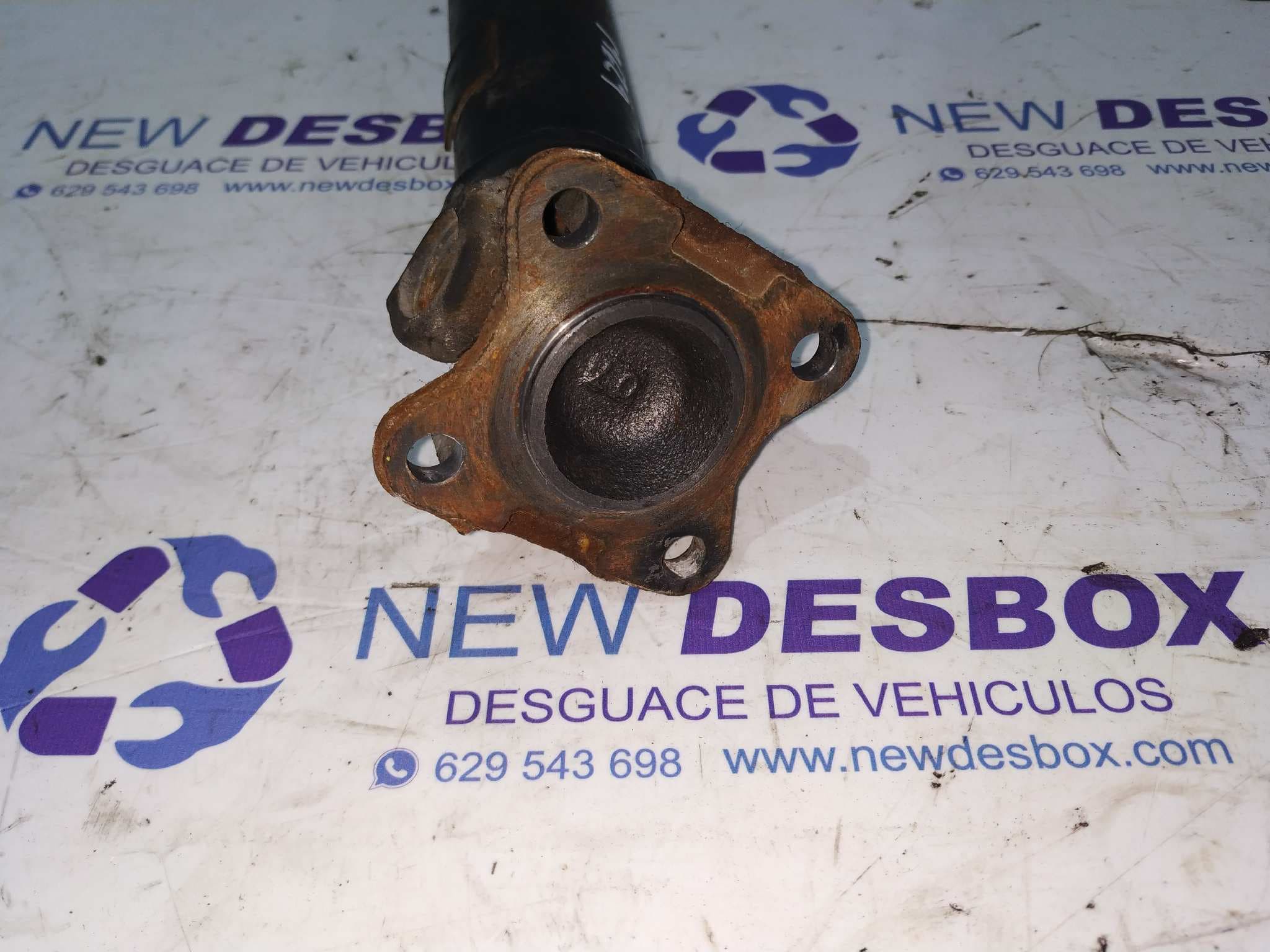 Recambio de TRANSMISION CENTRAL para MITSUBISHI MONTERO PININ (H60/H70) 2000 GDI (5-ptas.) 4G94 referencia OEM IAM MR388691   - GRIS 2