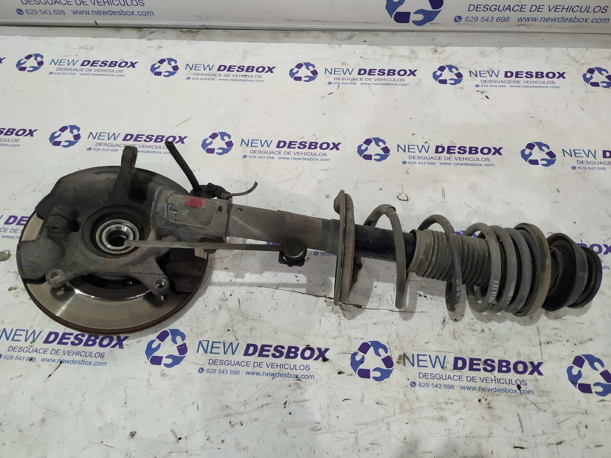 Recambio de MANGUETA DELANTERA IZQUIERDA para SUZUKI SWIFT BERLINA (MZ) Rock am Ring (3-ptas.) M16A referencia OEM IAM    - GRANATE