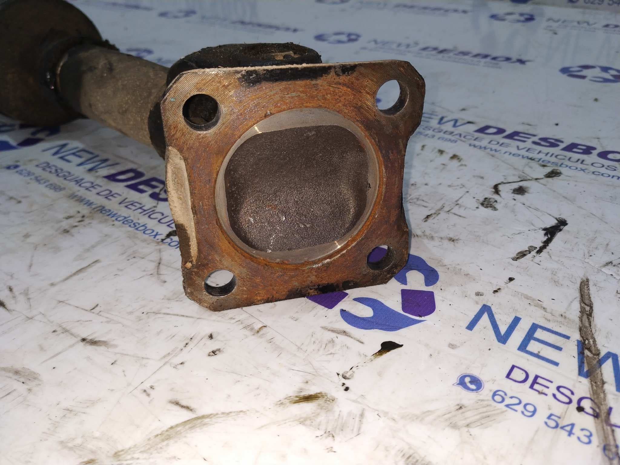 Recambio de TRANSMISION CENTRAL para NISSAN PATROL (K/W260) 2.7 Turbodiesel RD28 referencia OEM IAM 37300G9801   - GRIS 2
