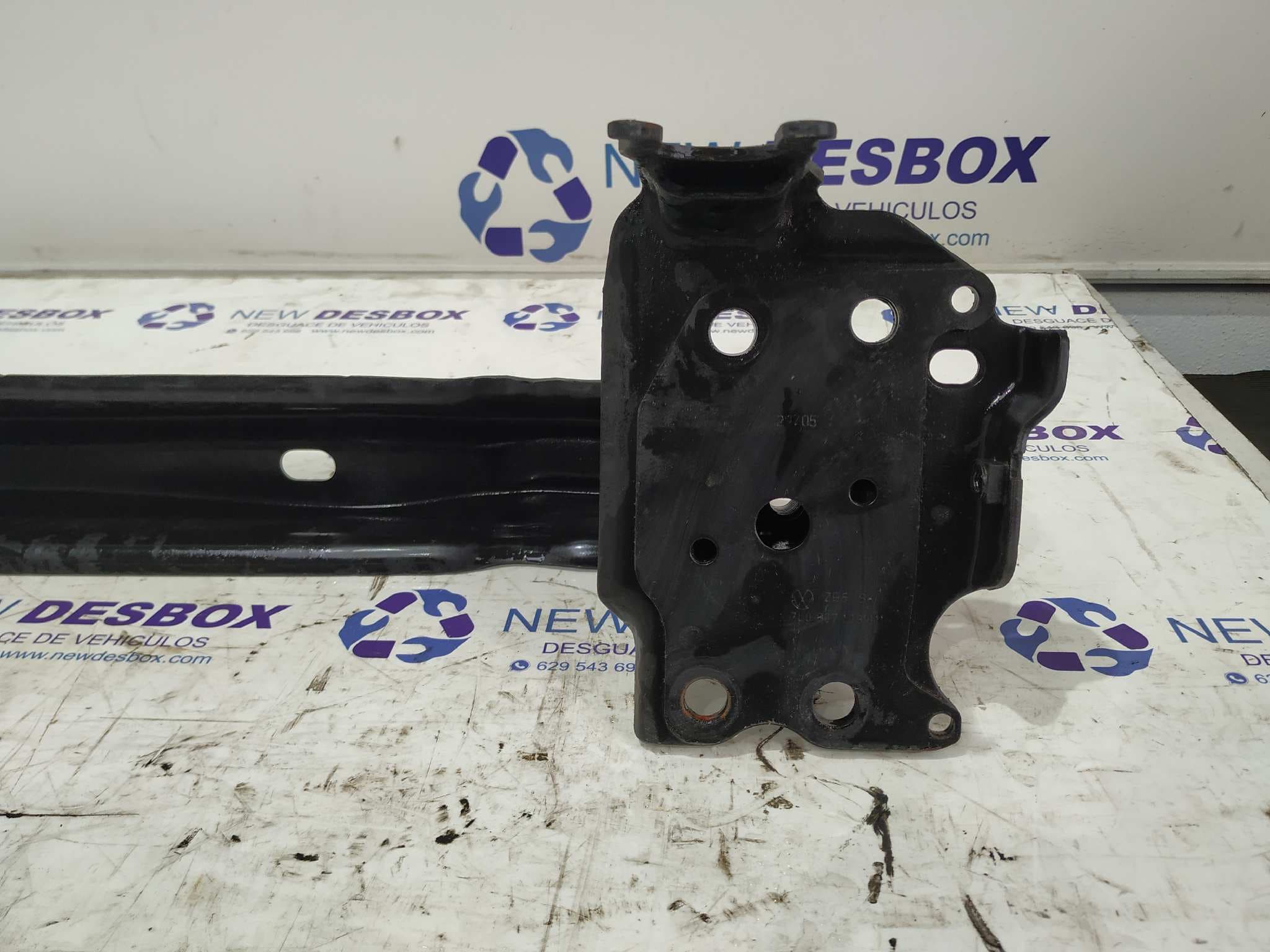 Recambio de REFUERZO PARAGOLPES DELANTERO para PORSCHE CAYENNE (TYP 9PA) referencia OEM IAM 7L0807109011 4