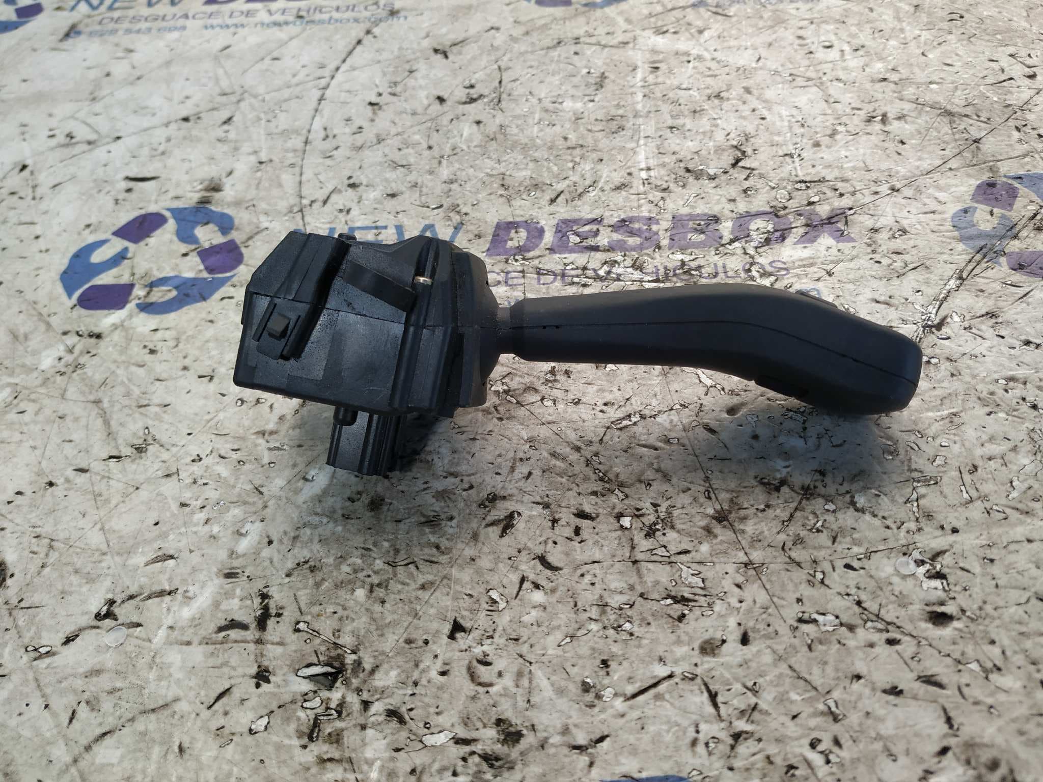 Recambio de MANDO LIMPIA para BMW SERIE 3 BERLINA (E46) 204D1 referencia OEM IAM 8363664 6