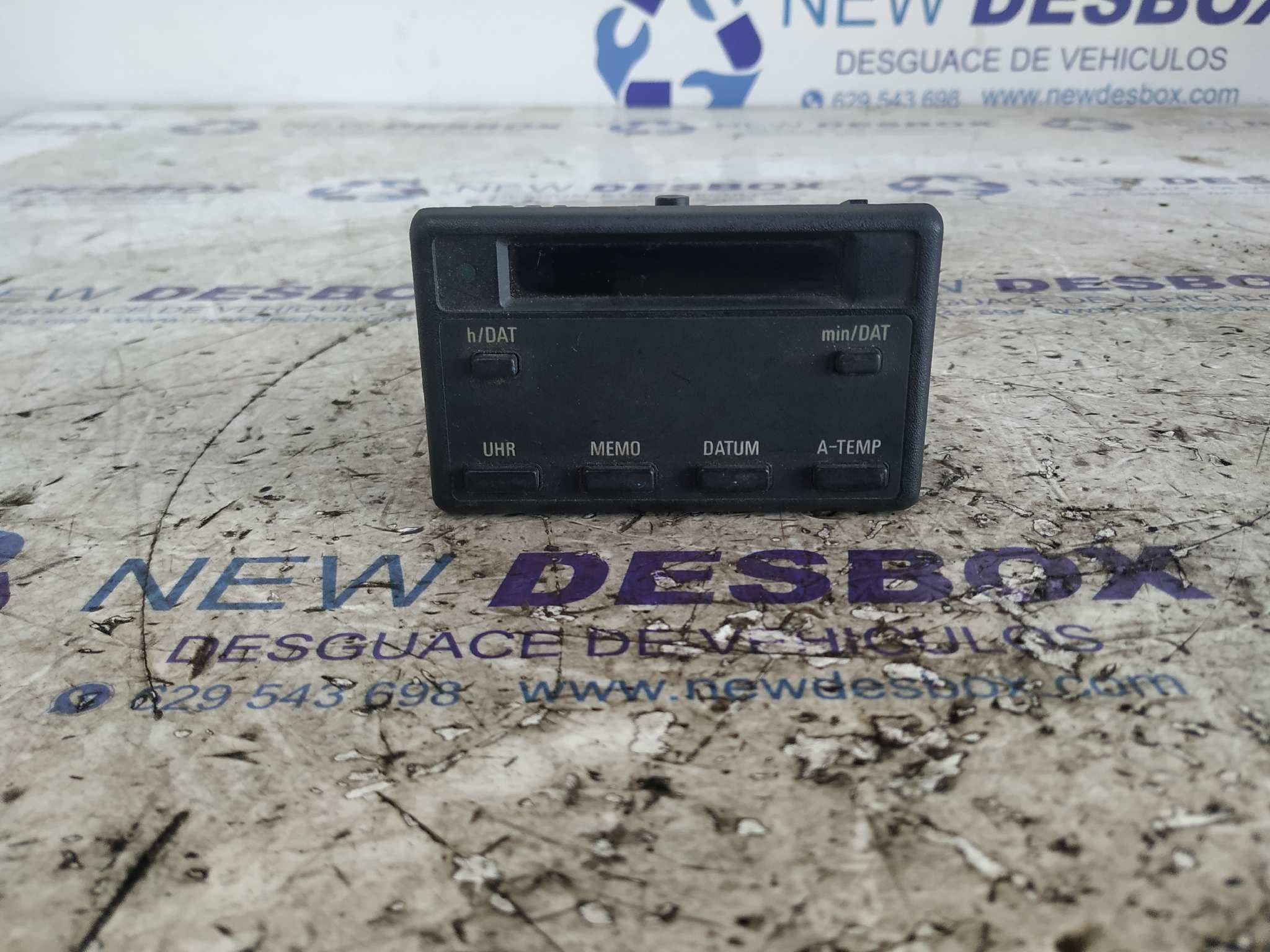 Recambio de PANTALLA MULTIFUNCION para BMW SERIE 5 BERLINA (E34) referencia OEM IAM 62131374288