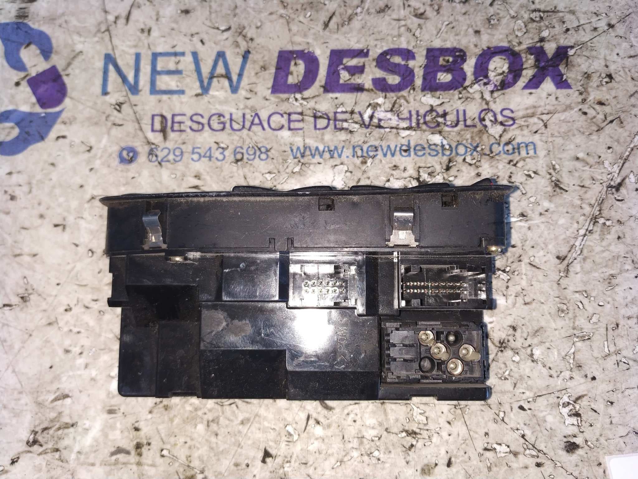 Recambio de MANDO ELEVALUNAS DELANTERO IZQUIERDO para BMW SERIE 5 BERLINA (E39) referencia OEM IAM 029607 4