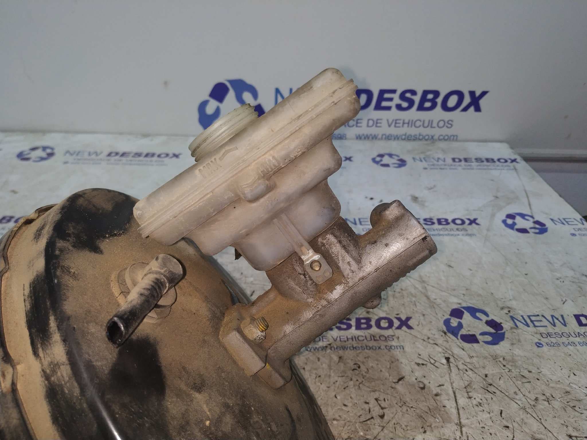 Recambio de BOMBA FRENO para FORD TRANSIT, CAJA CERR. CORTO 95 FT    80   2.5 4EC referencia OEM IAM 310046   - BLANCO 2