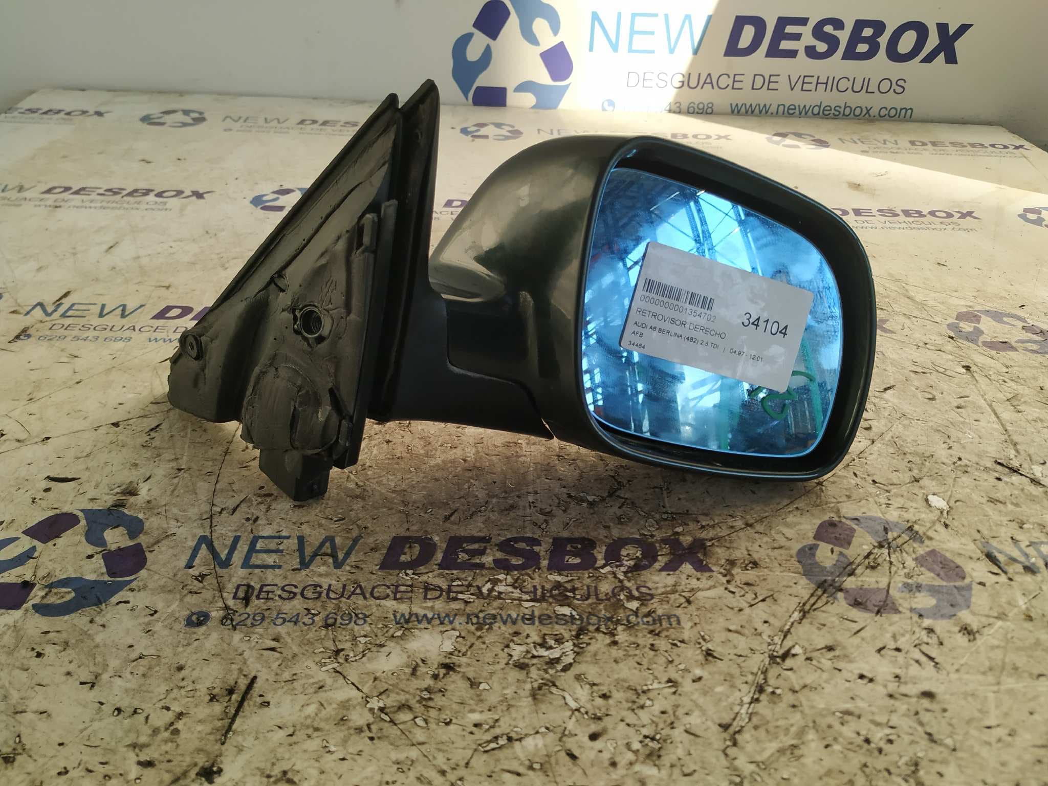 Recambio de RETROVISOR DERECHO para AUDI A6 BERLINA (C4) 2.5 TDI AFB referencia OEM IAM    - VERDE