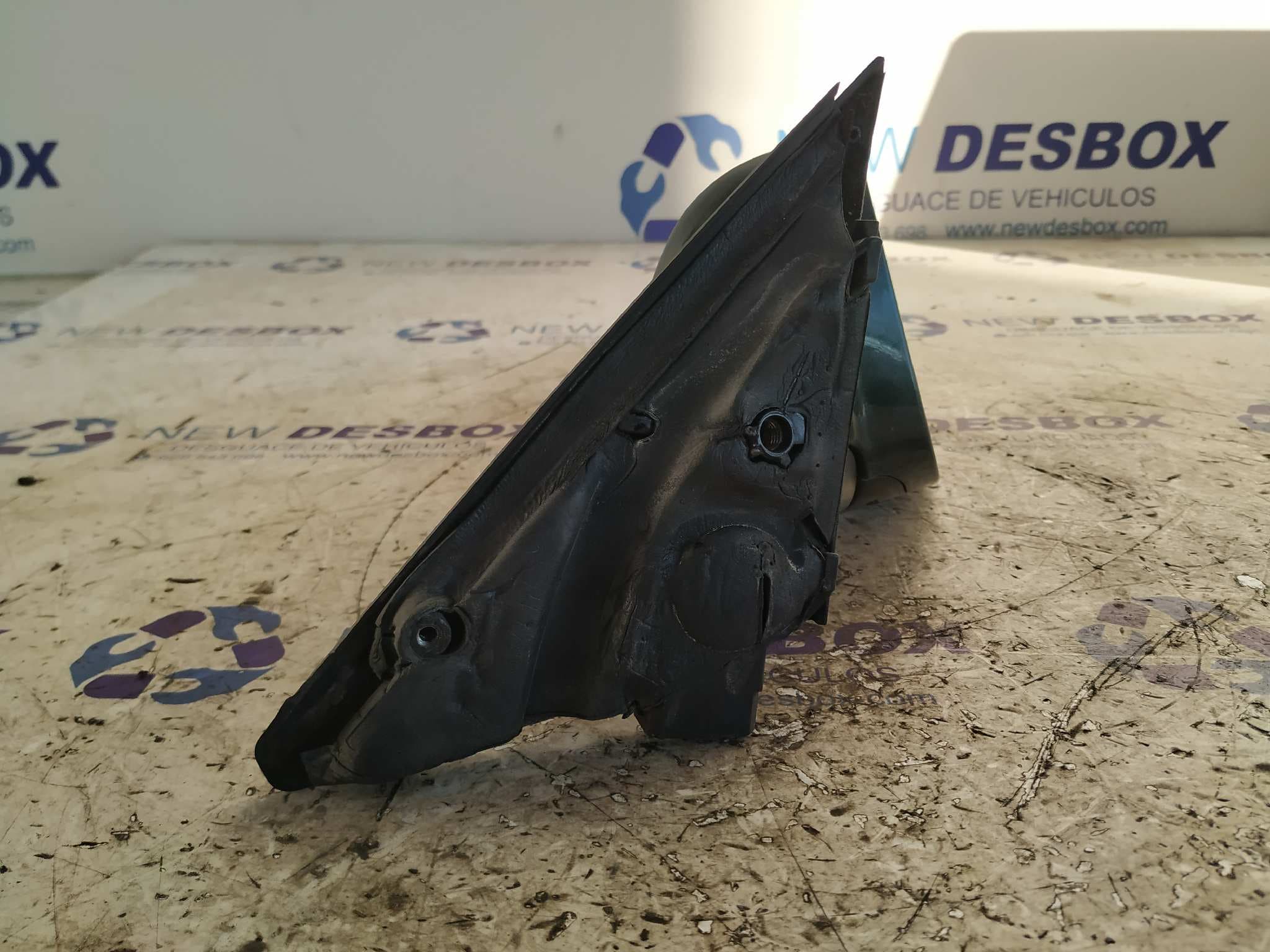 Recambio de RETROVISOR DERECHO para AUDI A6 BERLINA (C4) 2.5 TDI AFB referencia OEM IAM    - VERDE 4