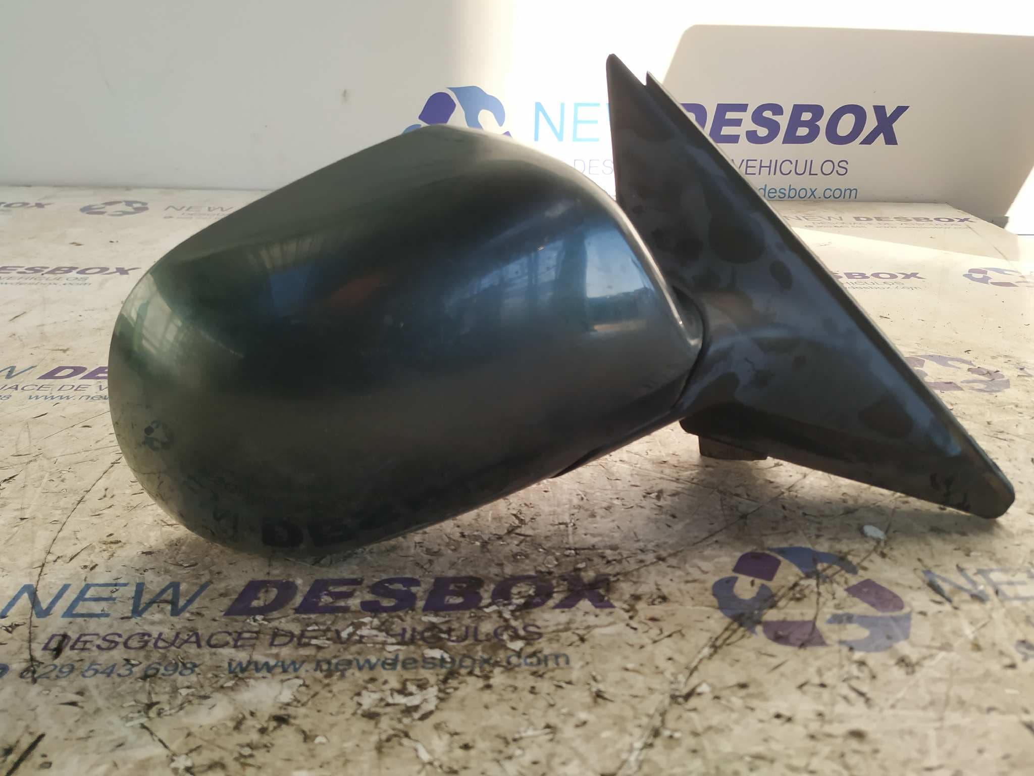 Recambio de RETROVISOR DERECHO para AUDI A6 BERLINA (C4) 2.5 TDI AFB referencia OEM IAM    - VERDE 6