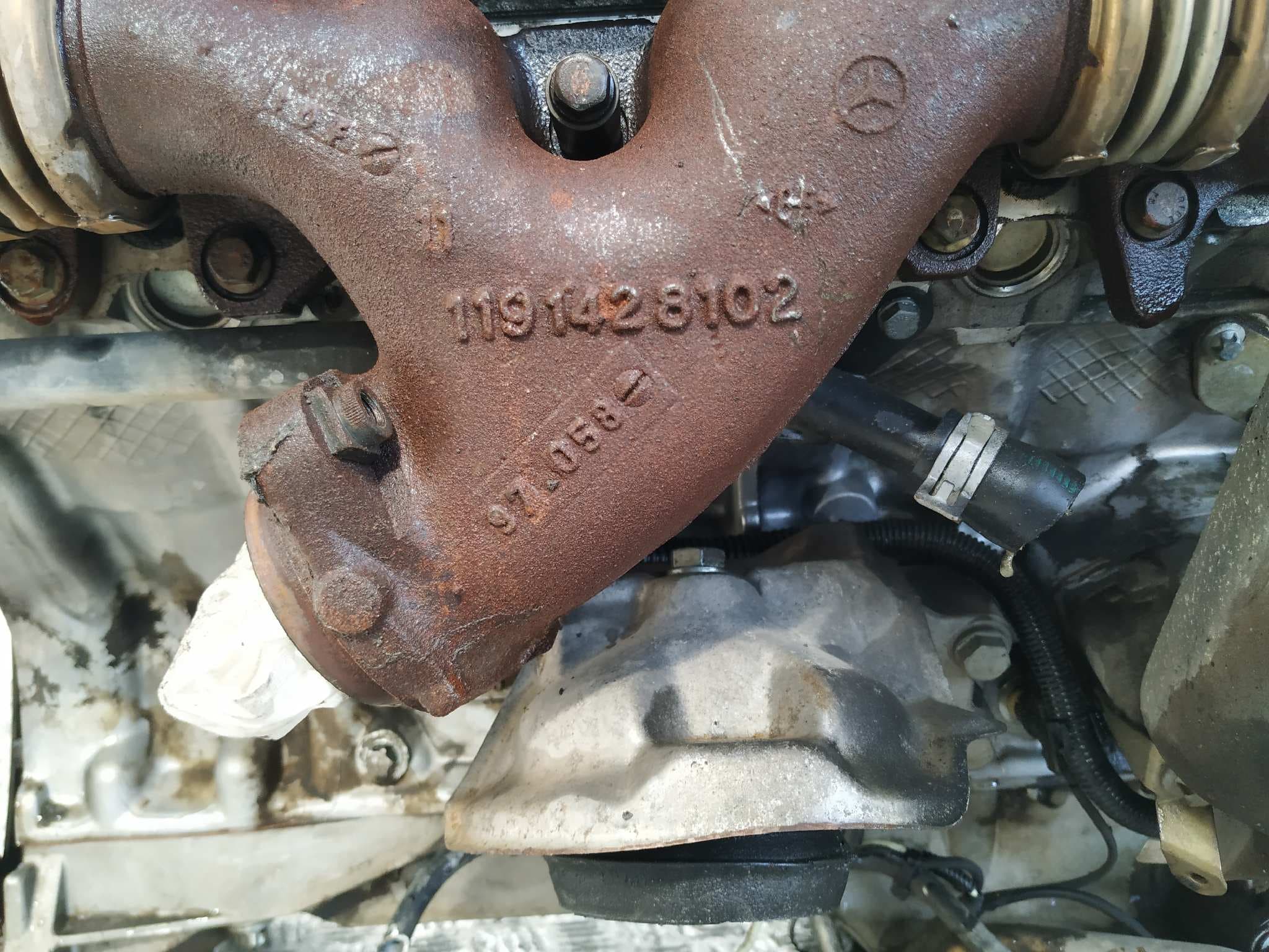 Recambio de MOTOR para MERCEDES-BENZ CLASE E (W210) BERLINA 119985 referencia OEM IAM 119985   - AZUL 5