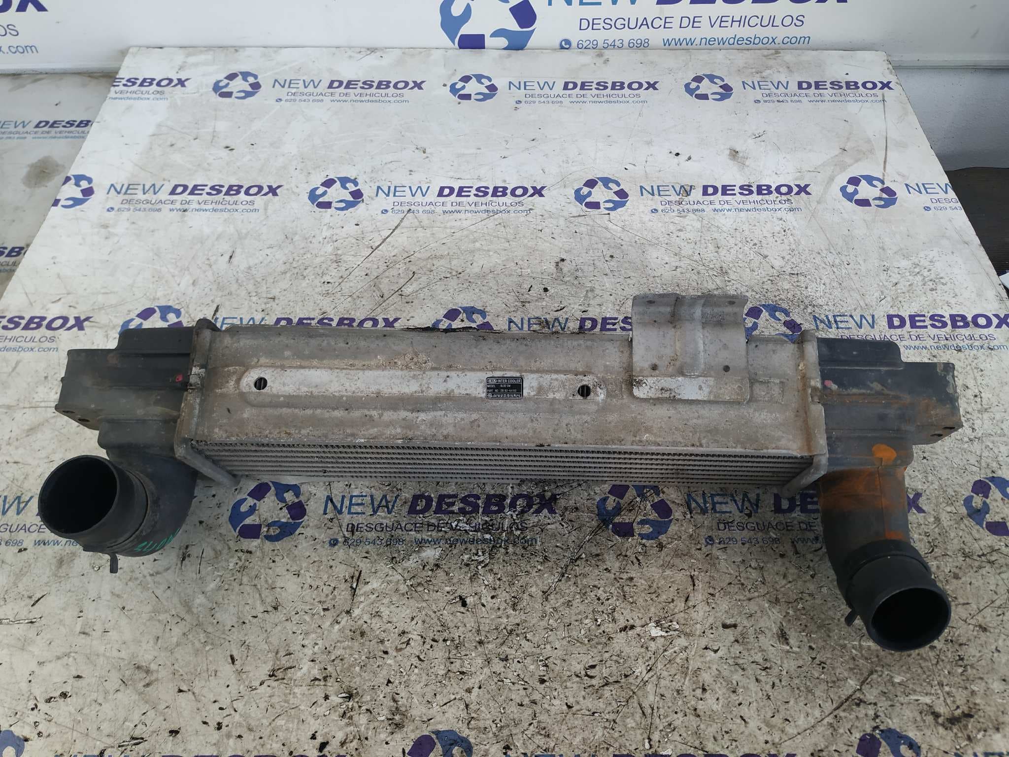 Recambio de INTERCOOLER para KIA SORENTO 2.5 CRDi Concept D4CB referencia OEM IAM 281904A160   - BLANCO 3