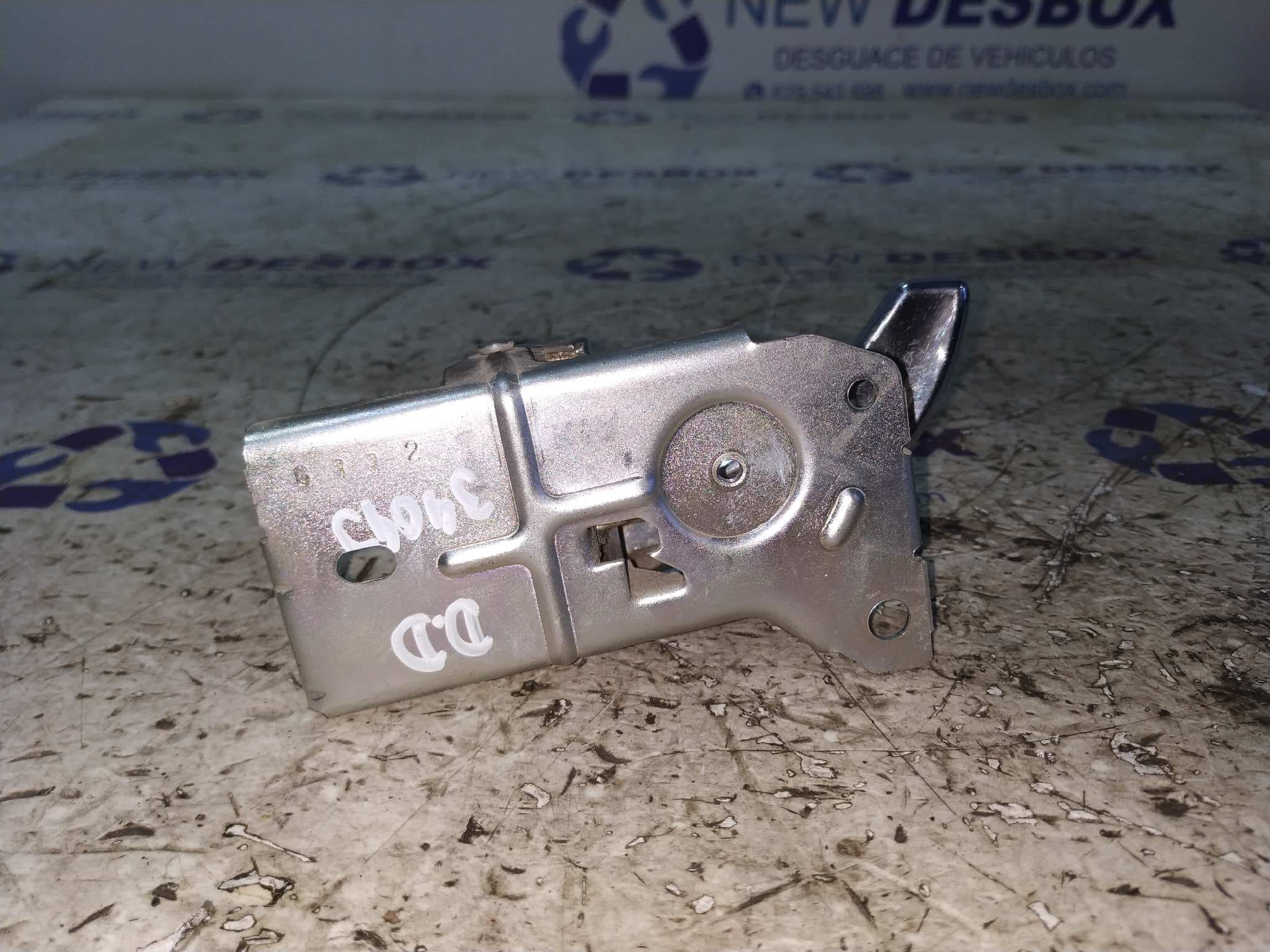 Recambio de MANETA INTERIOR DELANTERA DERECHA para KIA SORENTO 2.5 CRDi Concept D4CB referencia OEM IAM G112   - BLANCO 2