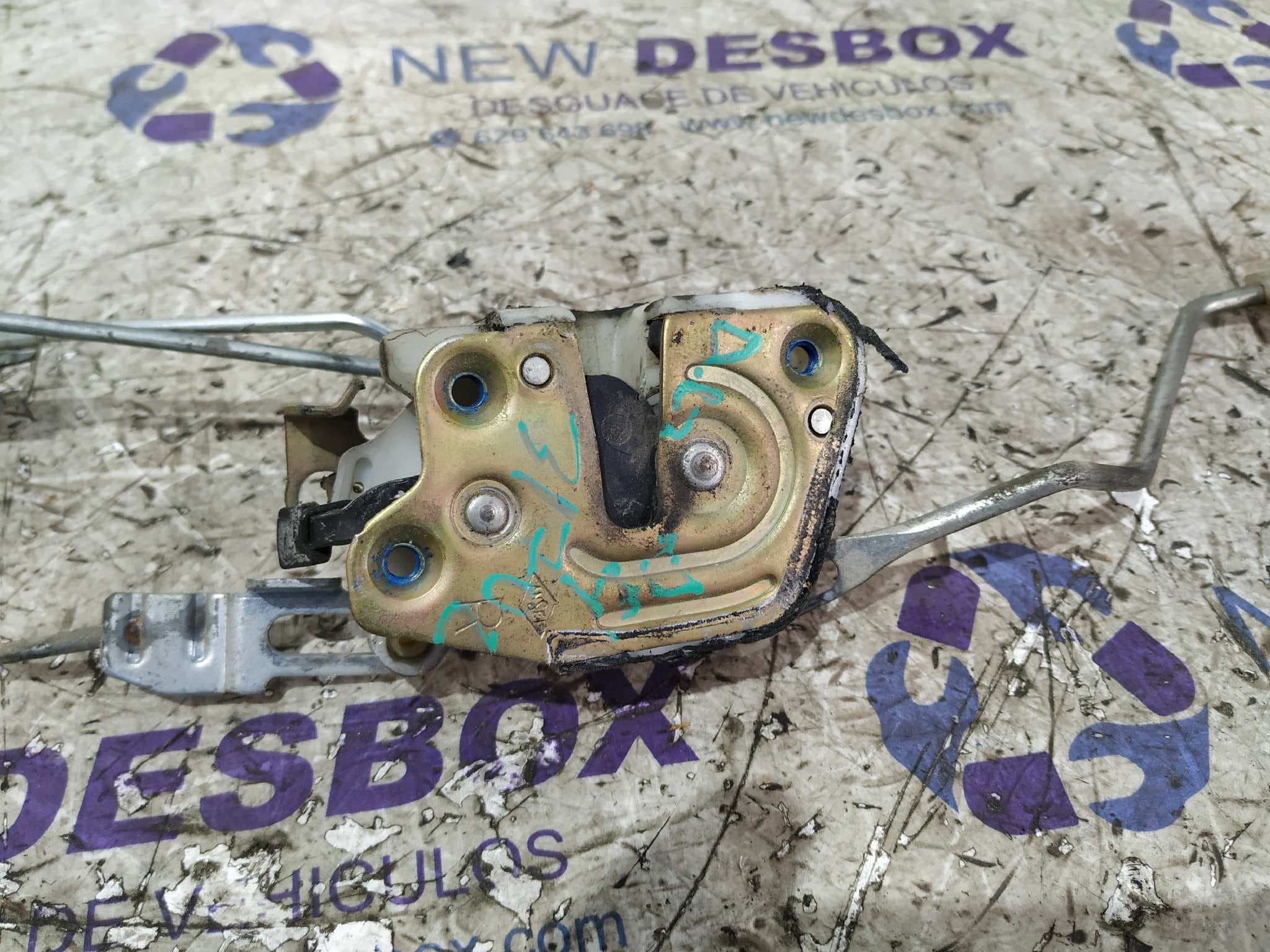 Recambio de CERRADURA PUERTA DELANTERA DERECHA para MITSUBISHI MONTERO (V20/V40) 2800 TD GLS (3-ptas.) 4M40 referencia OEM IAM    - VERDE 4