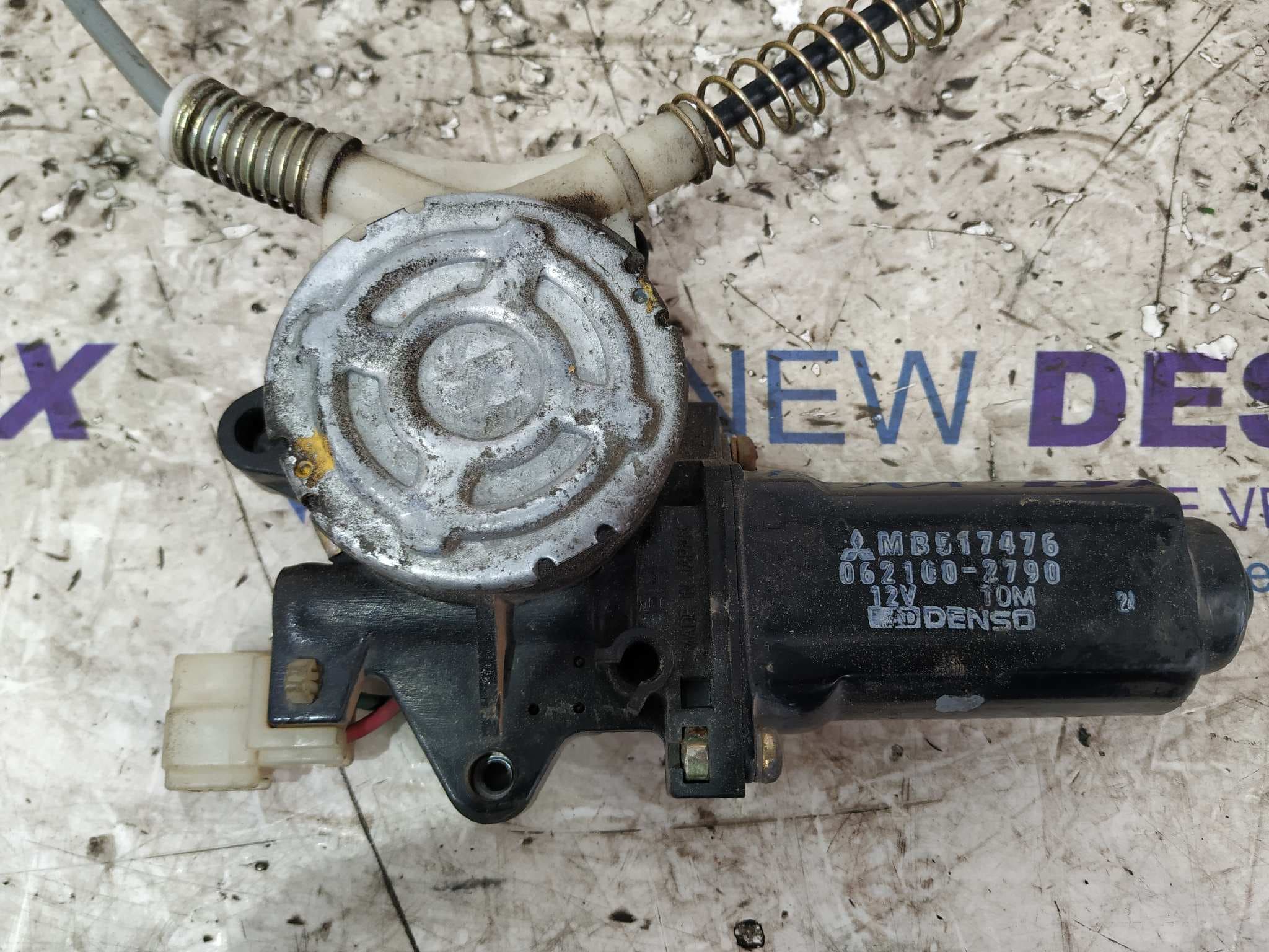 Recambio de ELEVALUNAS DELANTERO DERECHO para MITSUBISHI MONTERO (V20/V40) referencia OEM IAM 0621002790   - GRIS 2