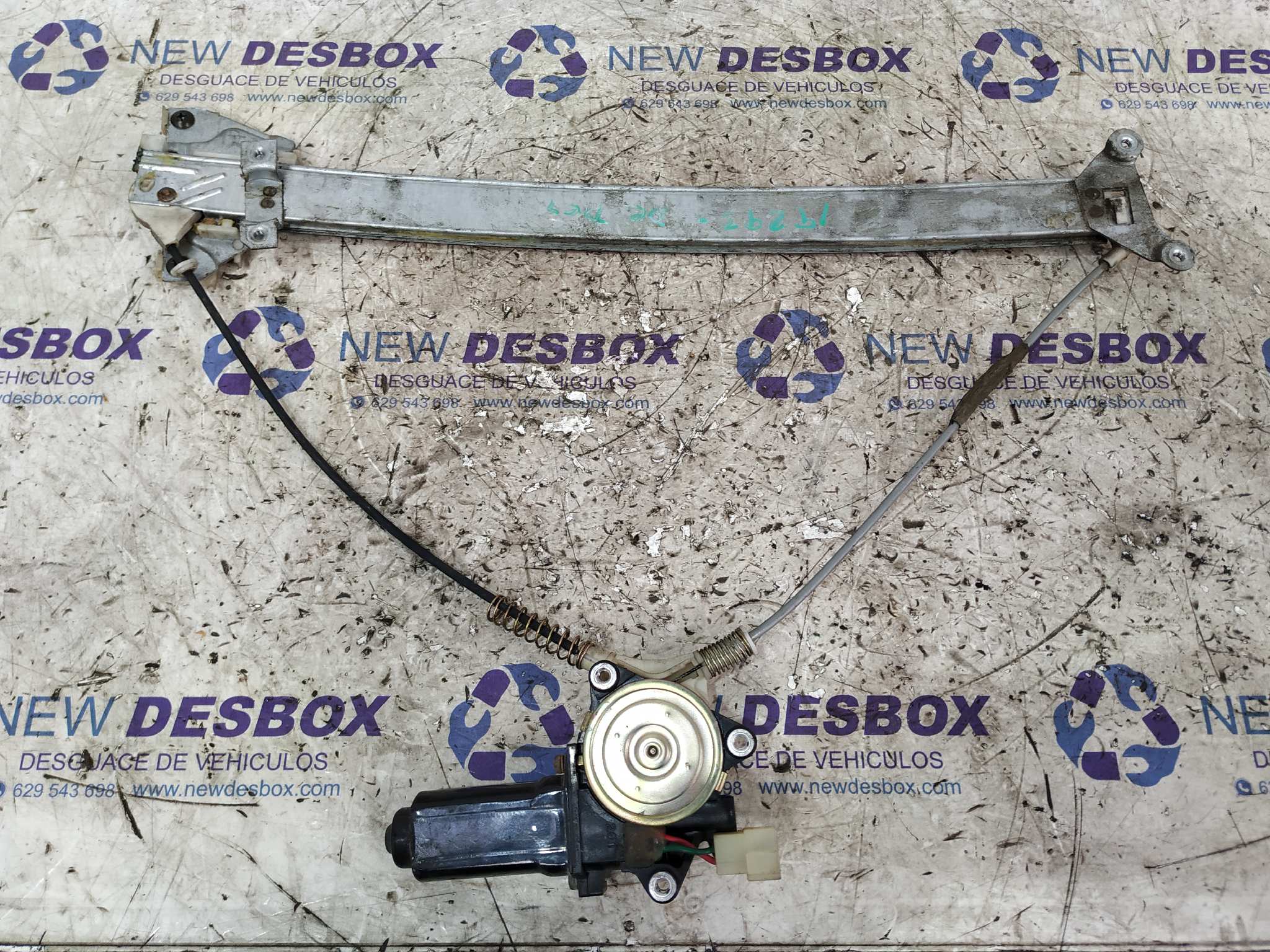 Recambio de ELEVALUNAS DELANTERO DERECHO para MITSUBISHI MONTERO (V20/V40) referencia OEM IAM 0621002790   - GRIS 4