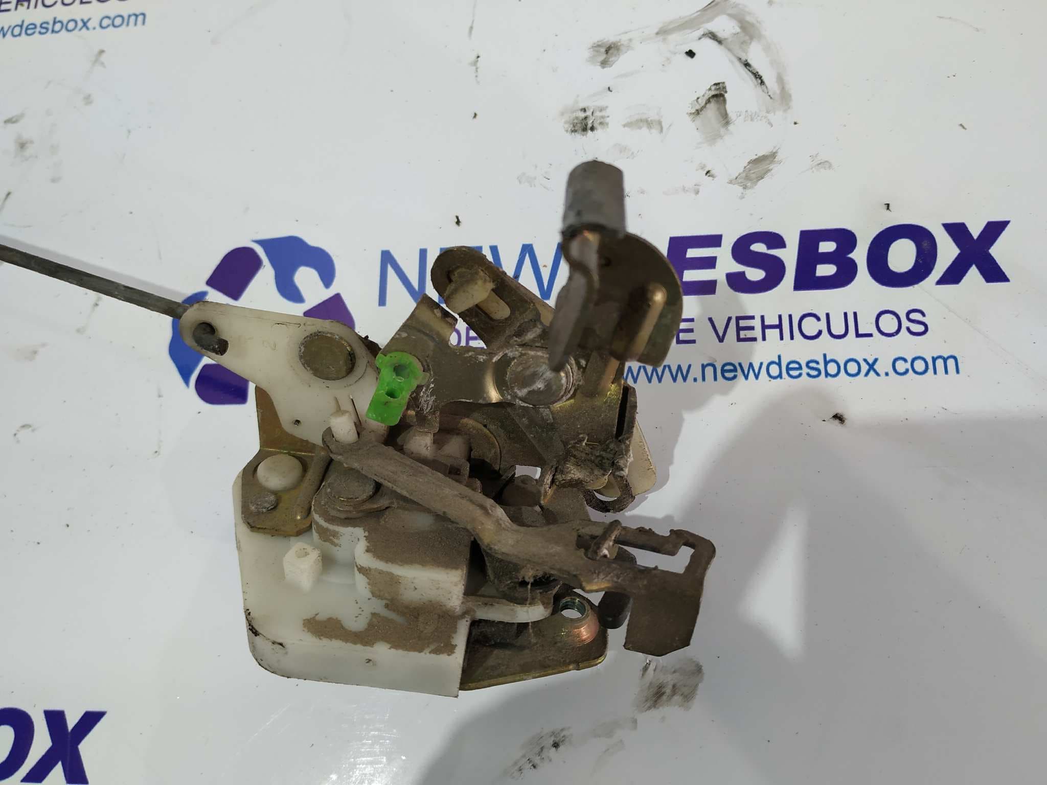 Recambio de CERRADURA PUERTA TRASERA DERECHA para MITSUBISHI MONTERO (V20/V40) 2.5 Turbodiesel referencia OEM IAM 1528005960   - GRIS 4