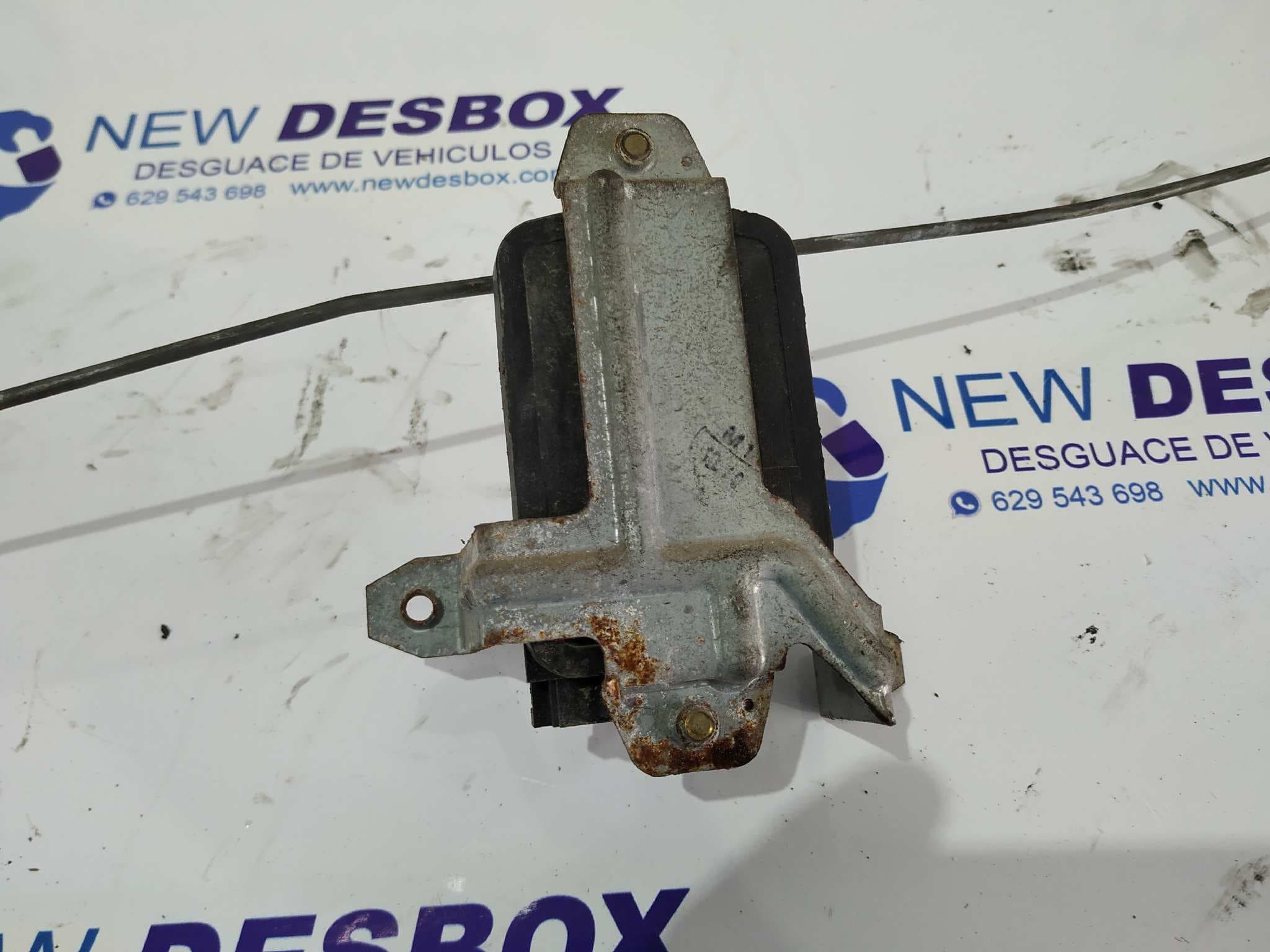 Recambio de CERRADURA PUERTA TRASERA DERECHA para MITSUBISHI MONTERO (V20/V40) 2.5 Turbodiesel referencia OEM IAM 1528005960   - GRIS 2