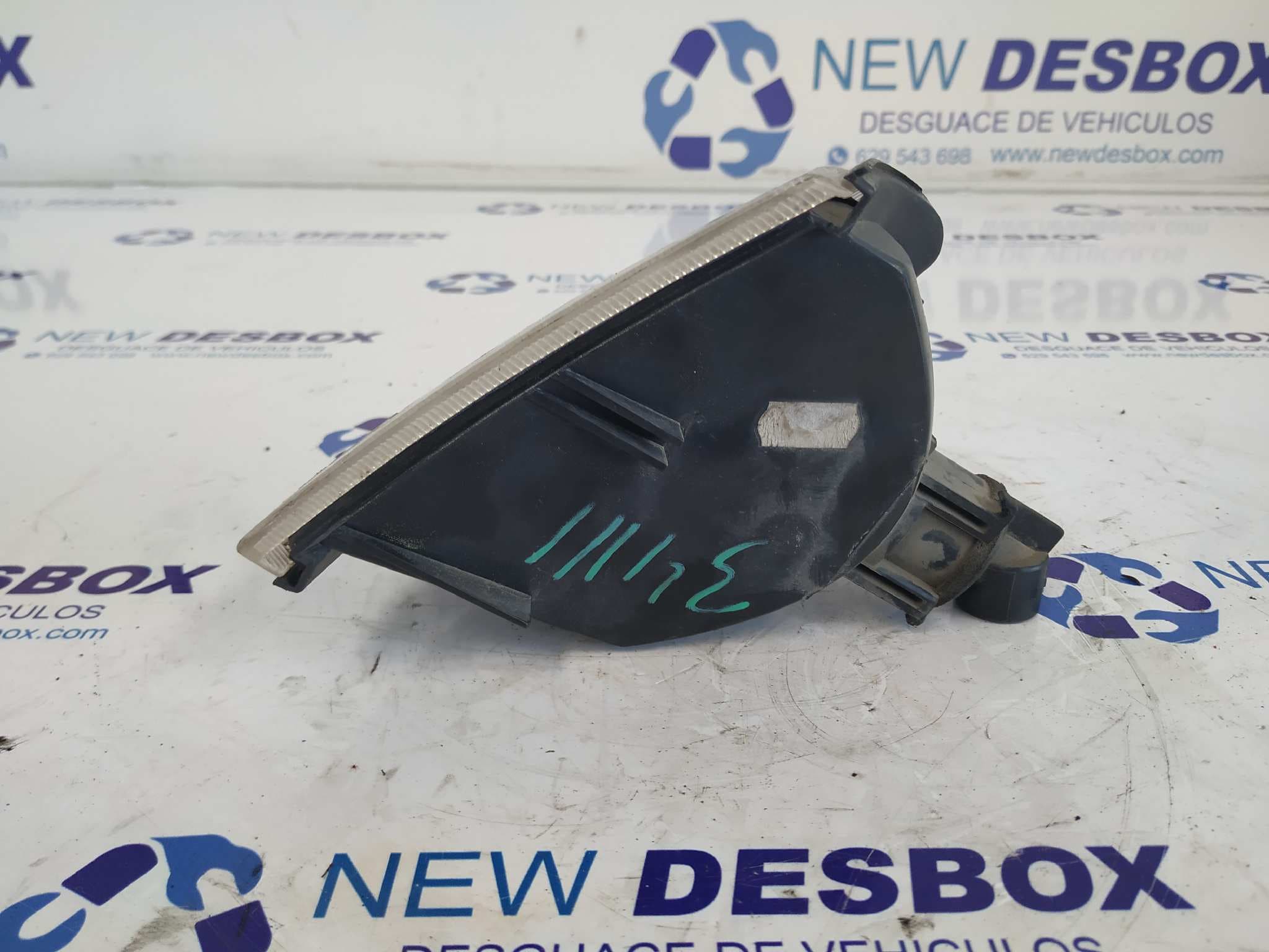 Recambio de PILOTO DELANTERO DERECHO para PEUGEOT 309 1.9 D9A referencia OEM IAM SEIMA 10740   - BLANCO 3