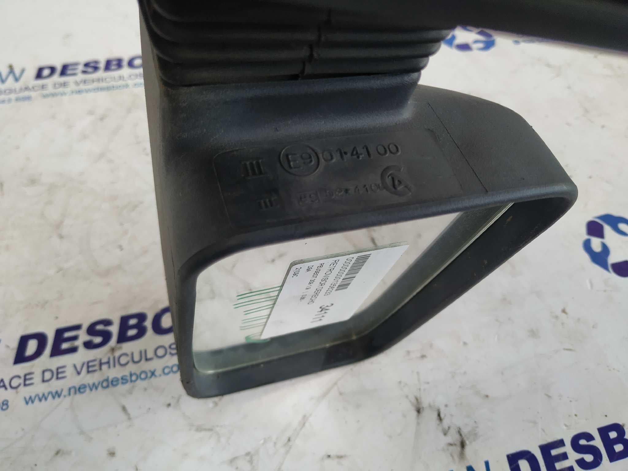 Recambio de RETROVISOR DERECHO para PEUGEOT 309 1.9 D9A referencia OEM IAM 2109C   - BLANCO 2