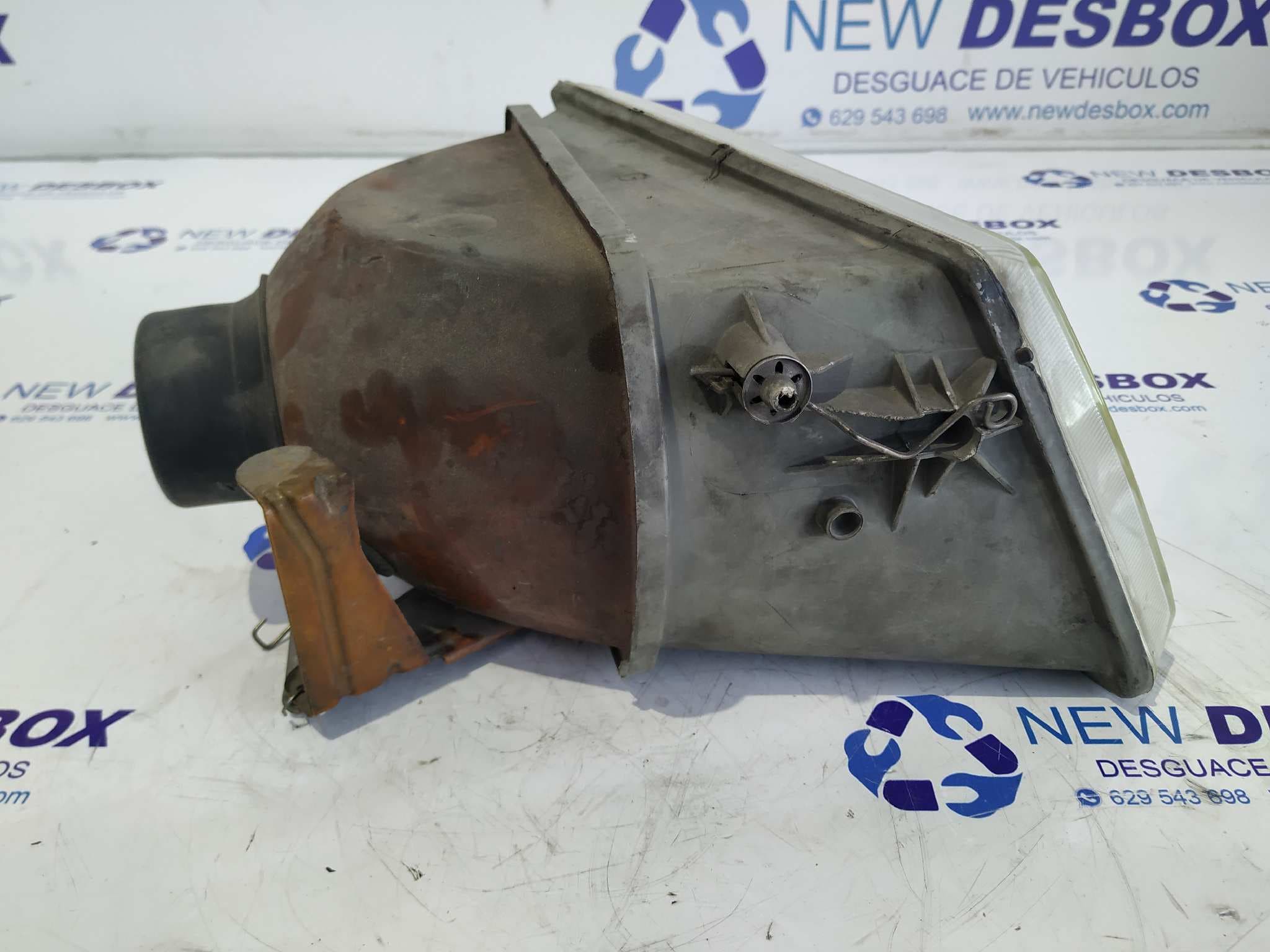 Recambio de FARO IZQUIERDO para PEUGEOT 309 1.9 D9A referencia OEM IAM 60802060   - BLANCO 4