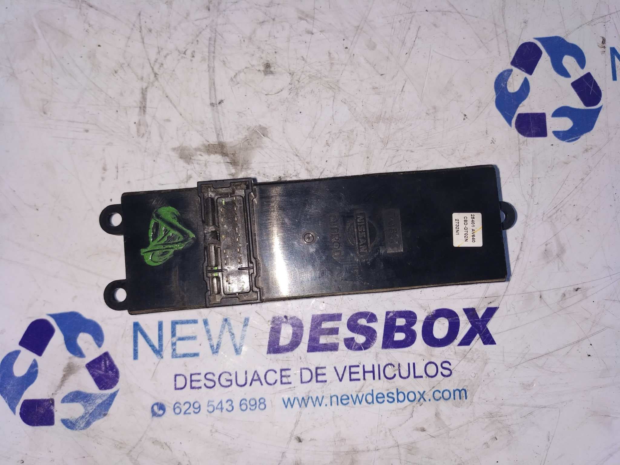 Recambio de MANDO ELEVALUNAS DELANTERO IZQUIERDO para NISSAN PRIMERA BERLINA (P12) referencia OEM IAM 25401AV640 4