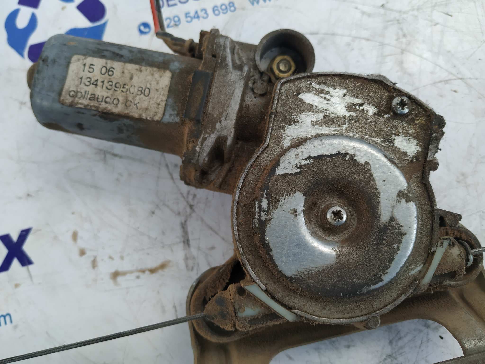 Recambio de ELEVALUNAS DELANTERO DERECHO para PEUGEOT BOXER CAJA CERRADA (RS2850)(290/330)('02->) 2.0 HDI CAT RHV referencia OEM IAM    - BLANCO 3