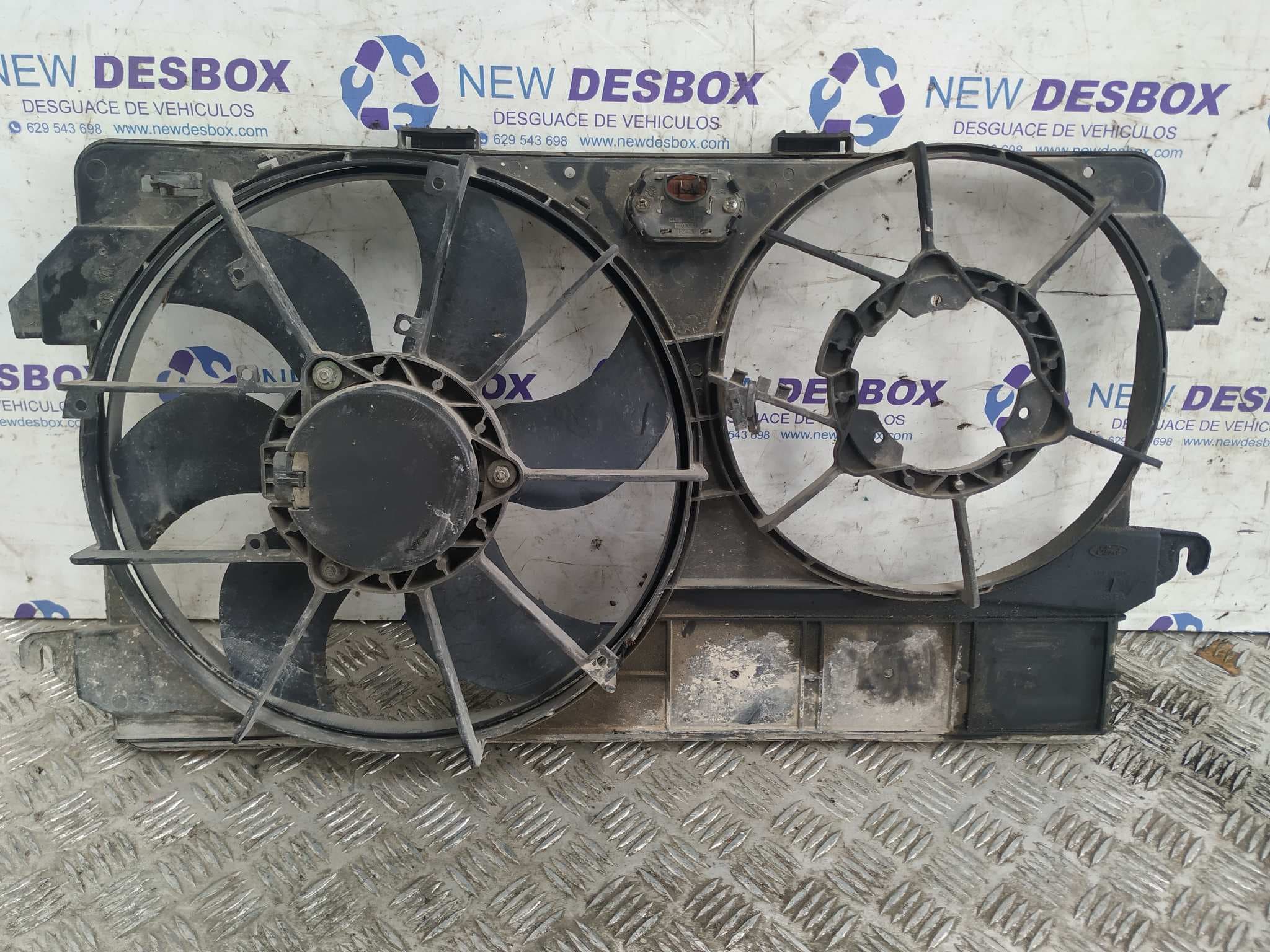 Recambio de ELECTROVENTILADOR para FORD TRANSIT CONNECT (TC7) 1.8 TDCi CAT R3PA referencia OEM IAM R3PA   - BLANCO