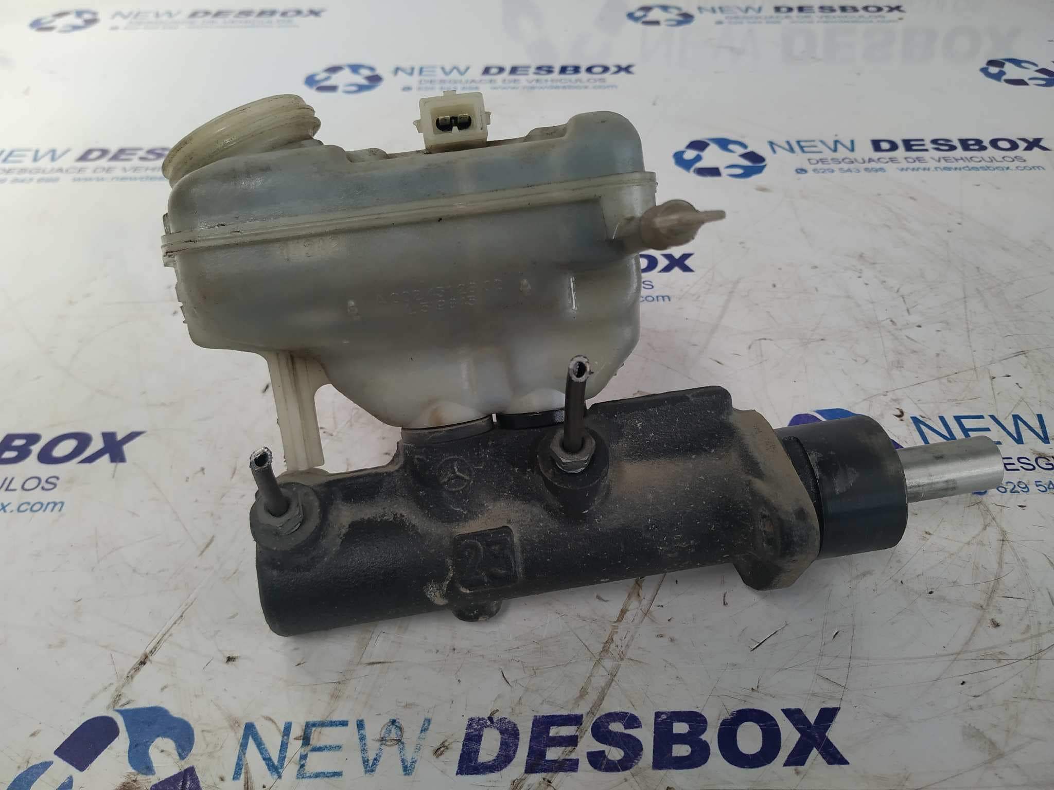 Recambio de BOMBA FRENO para MERCEDES-BENZ VITO (W638) CAJA CERRADA 2.2 16V CDI Turbodiesel CAT 611980 referencia OEM IAM A0024312802   - AMARILLO 5