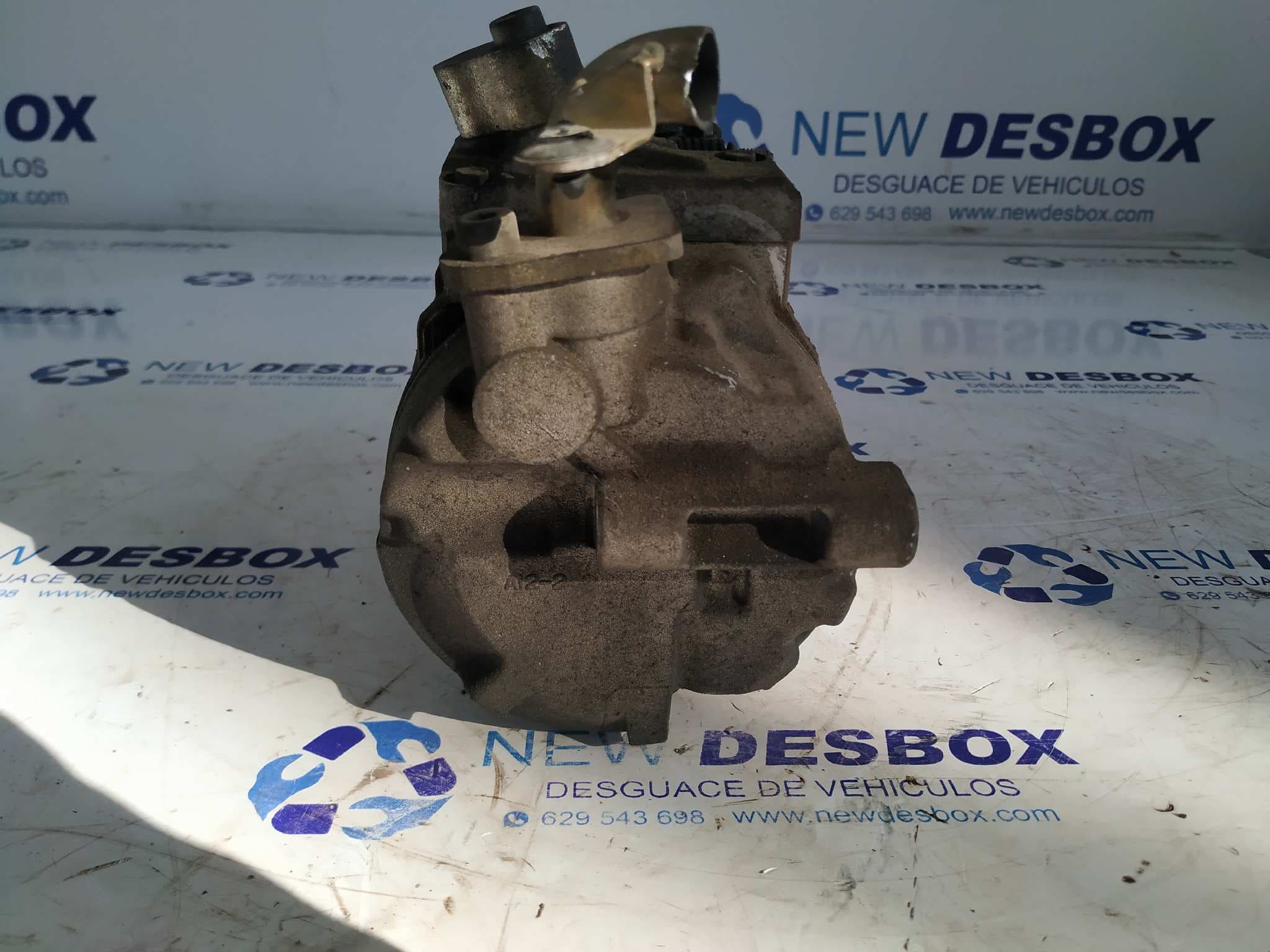 Recambio de COMPRESOR AIRE ACONDICIONADO para MERCEDES-BENZ VITO (W638) CAJA CERRADA 611980 referencia OEM IAM A0002343111   - AMARILLO 2