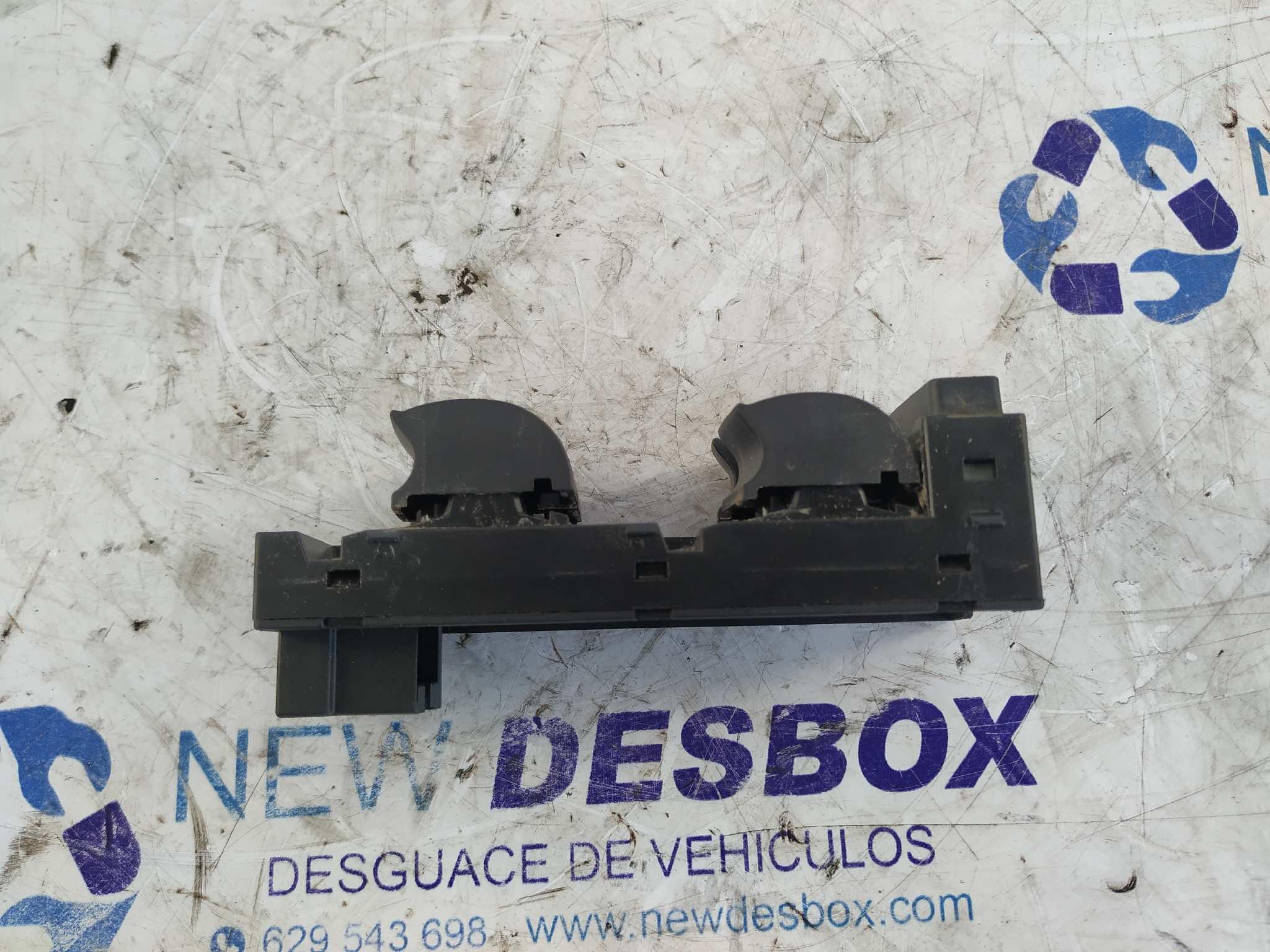 Recambio de MANDO ELEVALUNAS DELANTERO IZQUIERDO para AUDI A3 (8L) ASZ referencia OEM IAM 4B0959851B   - BLANCO 2