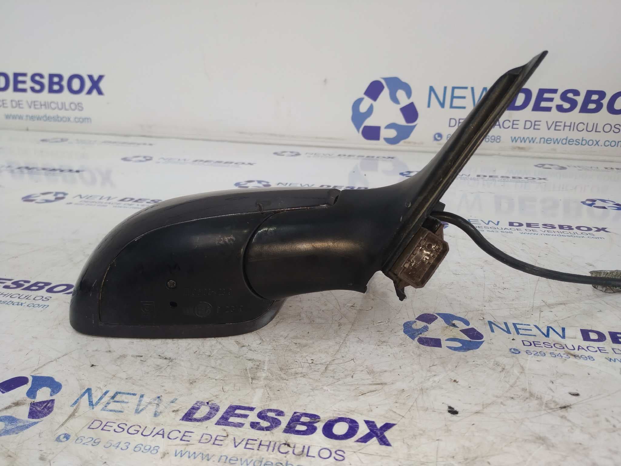 Recambio de RETROVISOR DERECHO para AUDI A8 (D2) 4.2 Quattro ABZ referencia OEM IAM 012319   - NEGRO 4