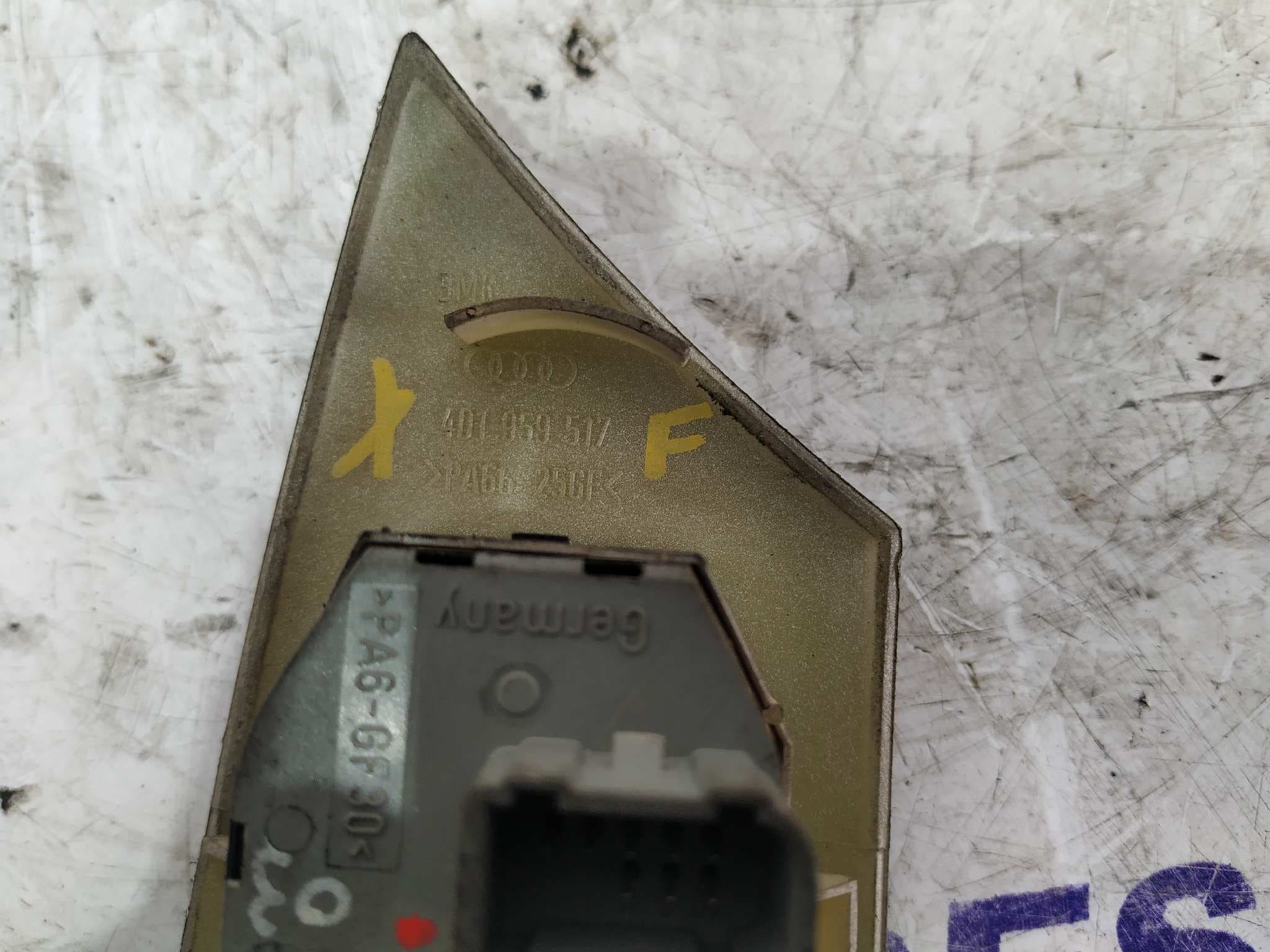 Recambio de MANDO ELEVALUNAS DELANTERO IZQUIERDO para AUDI A8 (D2) 4.2 Quattro ABZ referencia OEM IAM 4D1959517   - NEGRO 4