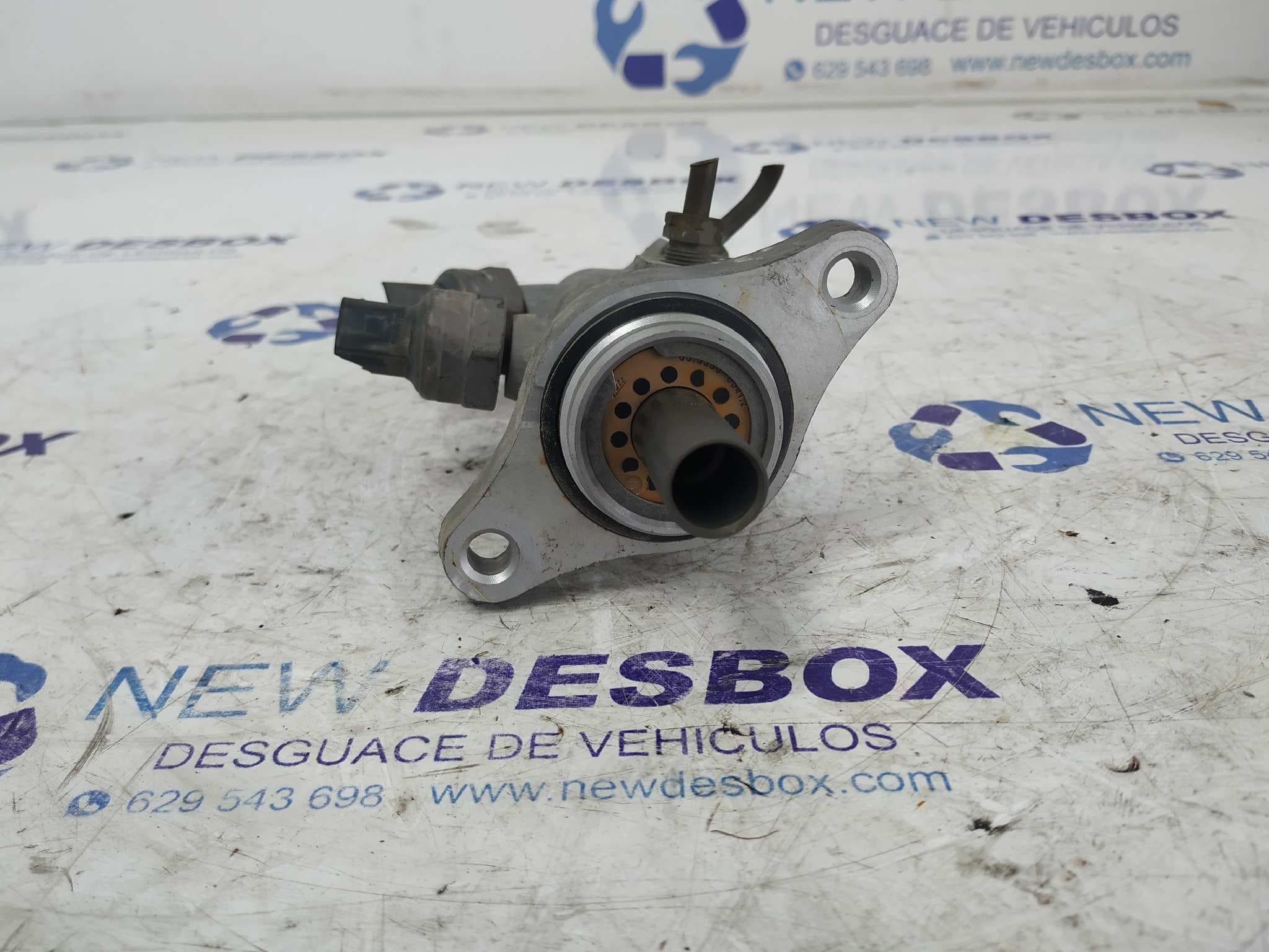 Recambio de BOMBA FRENO para VOLVO XC70 2.4 Diesel CAT D5244T14 referencia OEM IAM 8846009   - GRIS VERDE