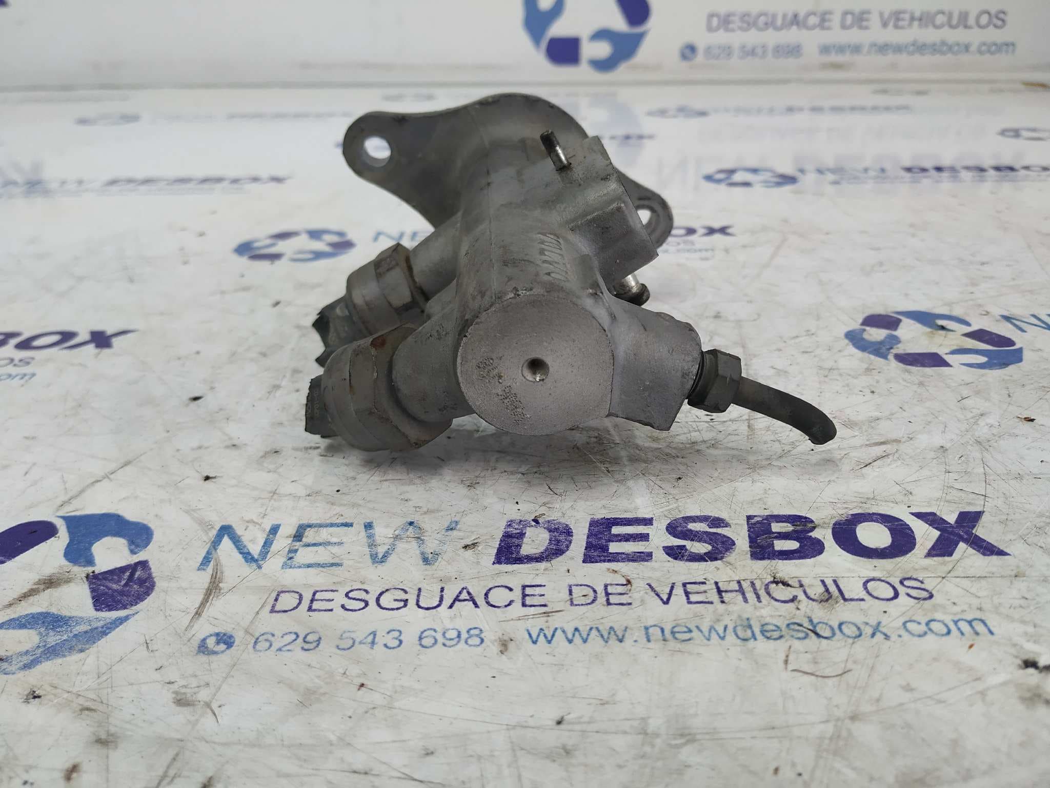 Recambio de BOMBA FRENO para VOLVO XC70 2.4 Diesel CAT D5244T14 referencia OEM IAM 8846009   - GRIS VERDE 4