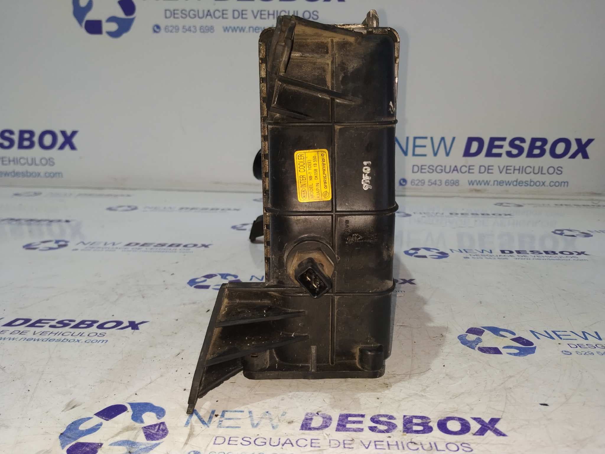 Recambio de INTERCOOLER para KIA SPORTAGE RE referencia OEM IAM 0K05813550   - GRIS 5