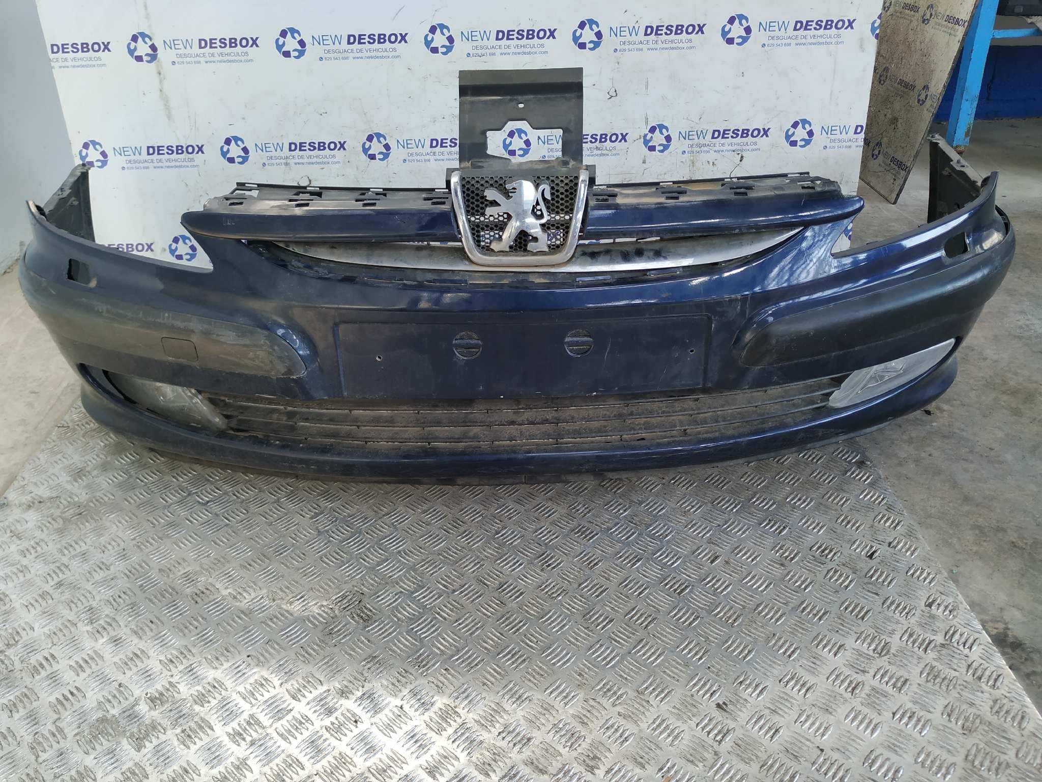 Recambio de PARAGOLPES DELANTERO para PEUGEOT 607 (S1) Básico 4HXDW12TED4FAP referencia OEM IAM    - AZUL