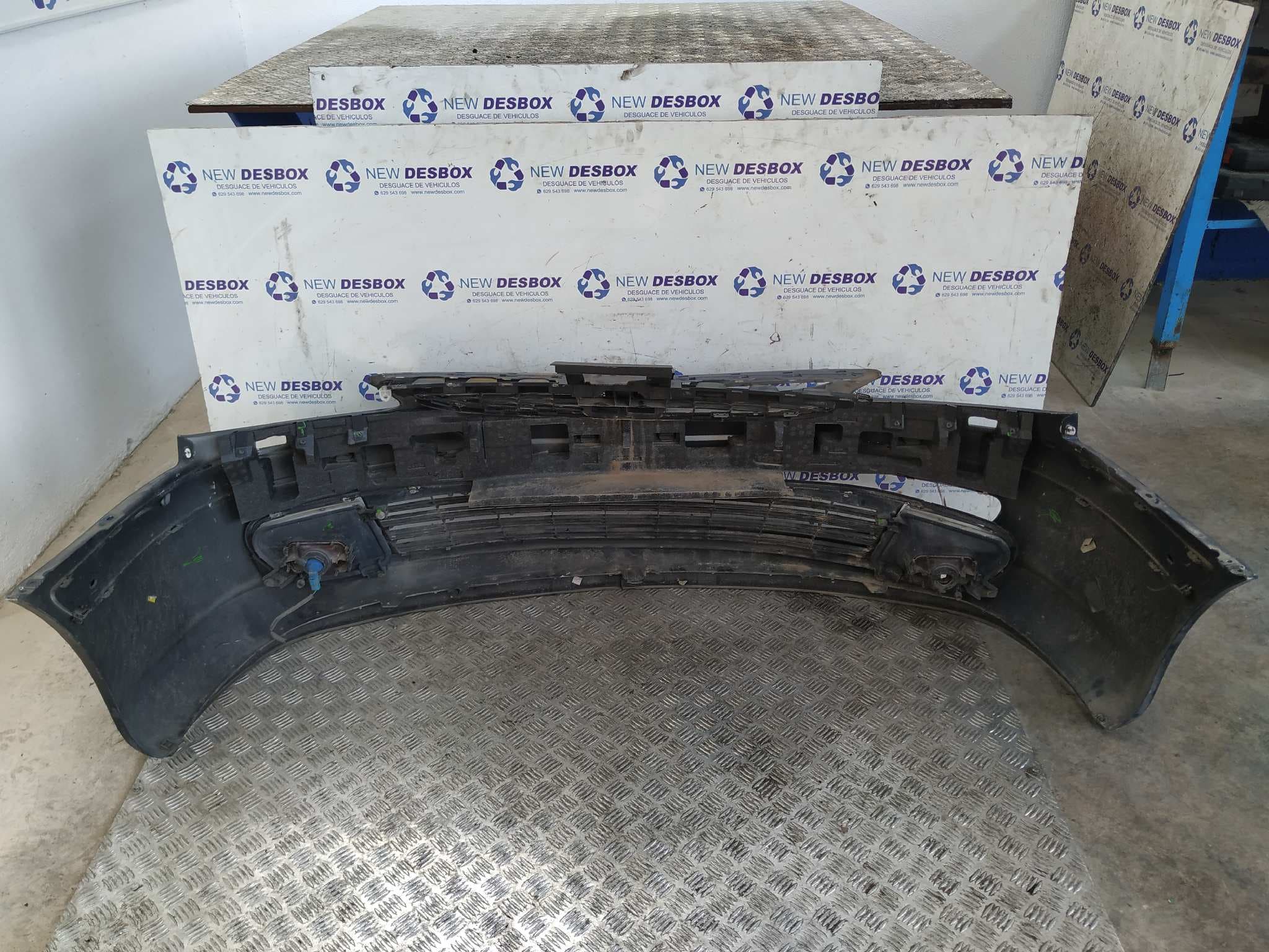 Recambio de PARAGOLPES DELANTERO para PEUGEOT 607 (S1) Básico 4HXDW12TED4FAP referencia OEM IAM    - AZUL 9