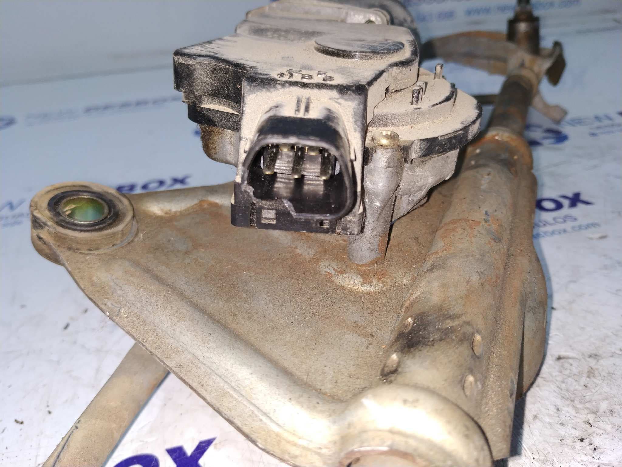 Recambio de MOTOR LIMPIA DELANTERO para TOYOTA RAV 4 (A2) referencia OEM IAM 8511042130 5