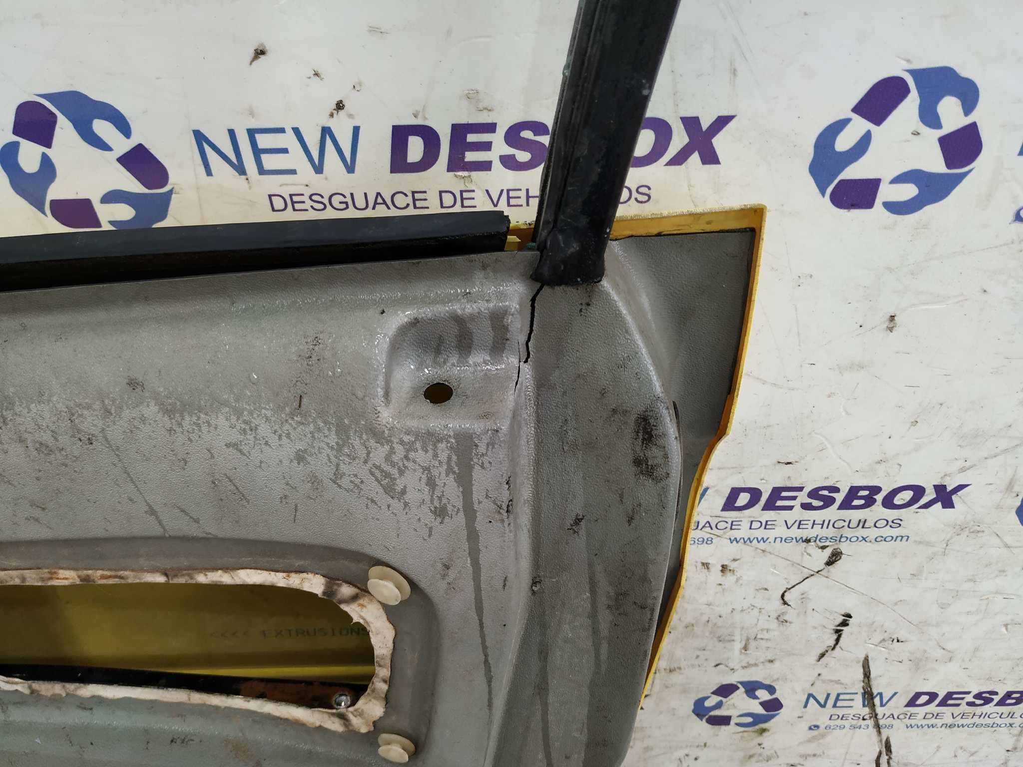 Recambio de PUERTA DELANTERA DERECHA para LIGIER NOVA LDW502 LDW 502  referencia OEM IAM    - AMARILLO 2