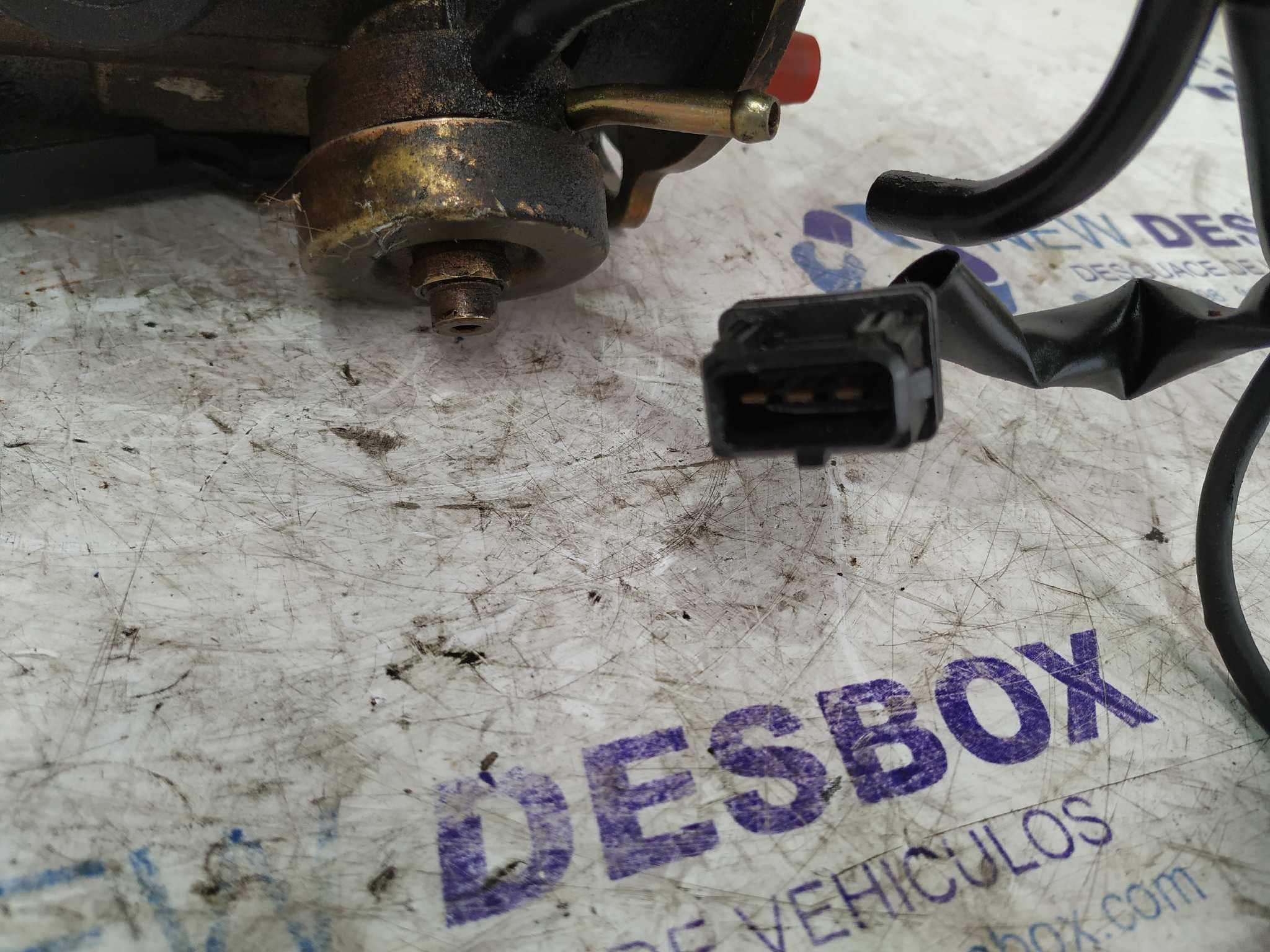 Recambio de BOMBA INYECCION para VOLVO S40 BERLINA D4192T referencia OEM IAM F8QLTN03 6