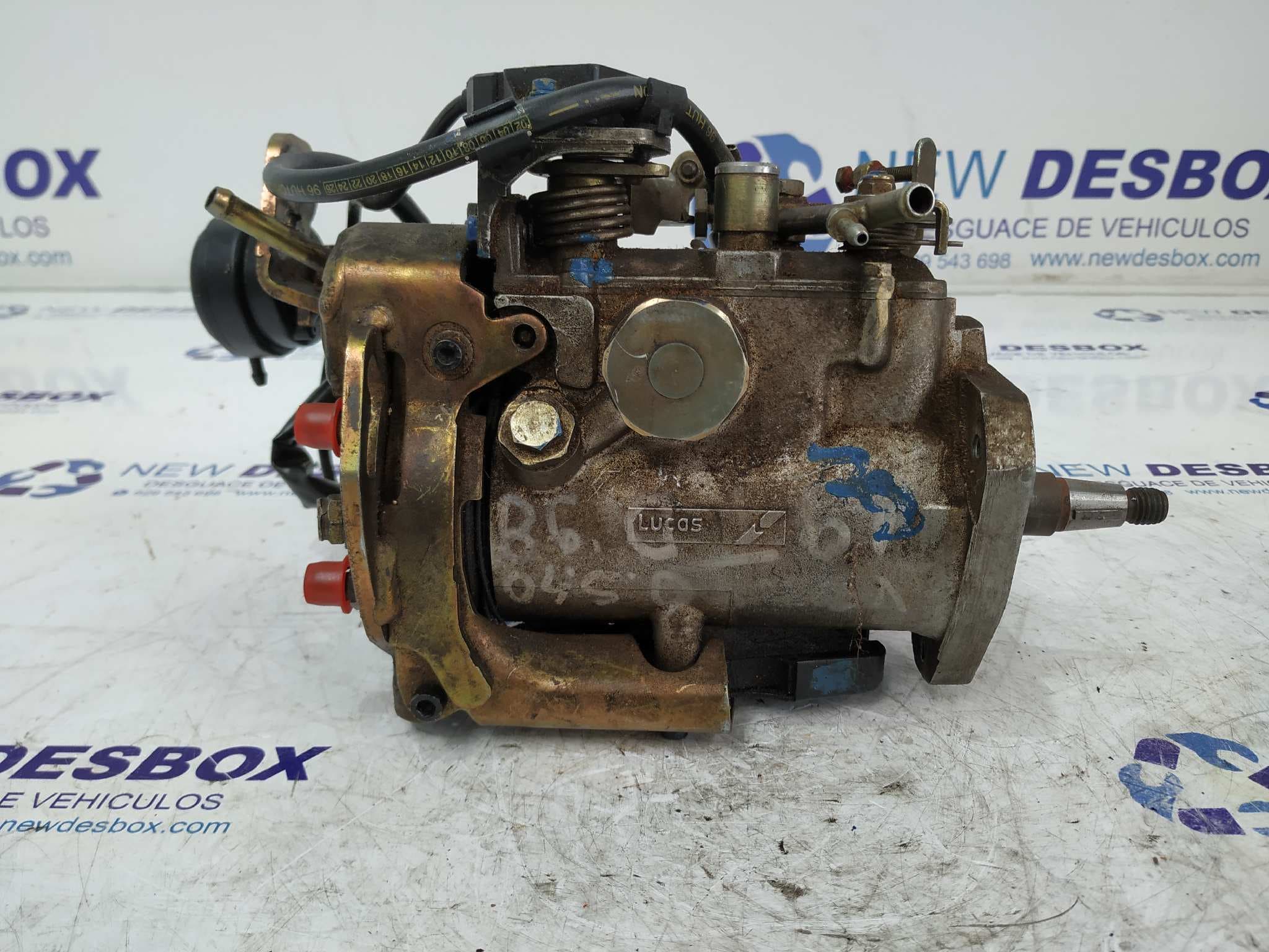 Recambio de BOMBA INYECCION para VOLVO S40 BERLINA D4192T referencia OEM IAM F8QLTN03 9