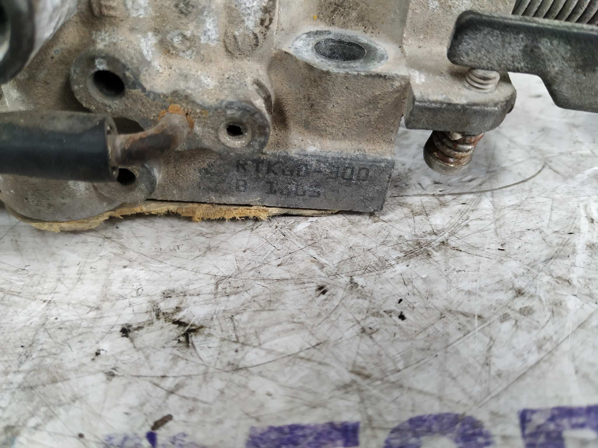 Recambio de CAJA MARIPOSA para SUBARU LEGACY BERL./FAMILIAR B10 (BC/BJF) EJ22EMPI referencia OEM IAM RTK60300   - BLANCO 6