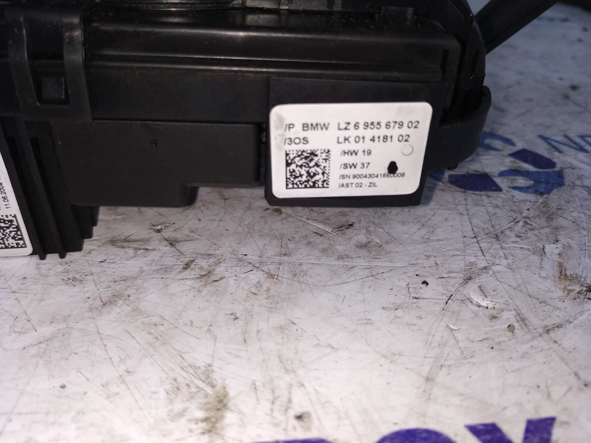 Recambio de MANDO MULTIFUNCION para BMW SERIE 1 BERLINA (E81/E87) M47N204D4 referencia OEM IAM 695567902   - PLATA 2