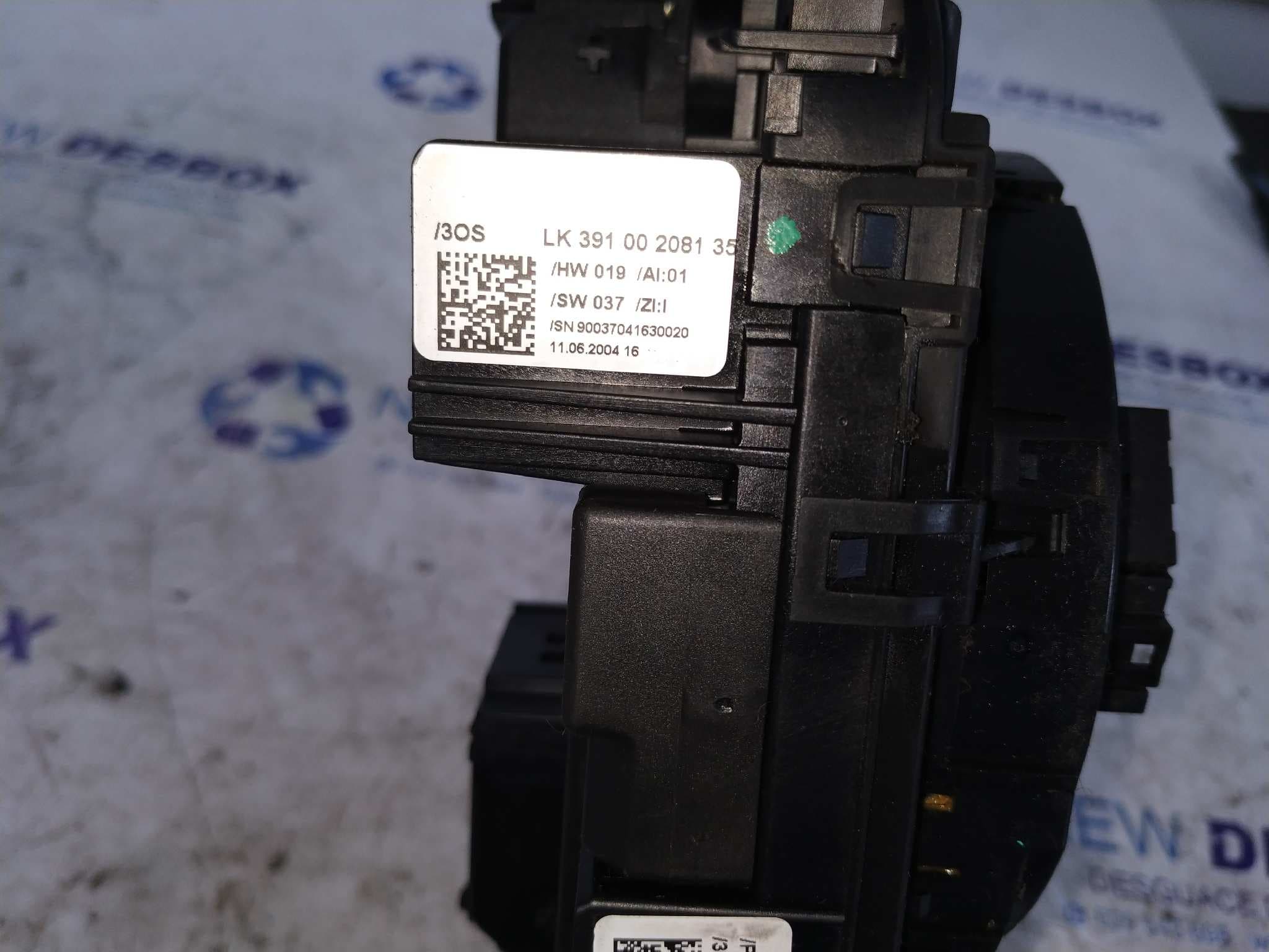 Recambio de MANDO MULTIFUNCION para BMW SERIE 1 BERLINA (E81/E87) M47N204D4 referencia OEM IAM 695567902   - PLATA 3