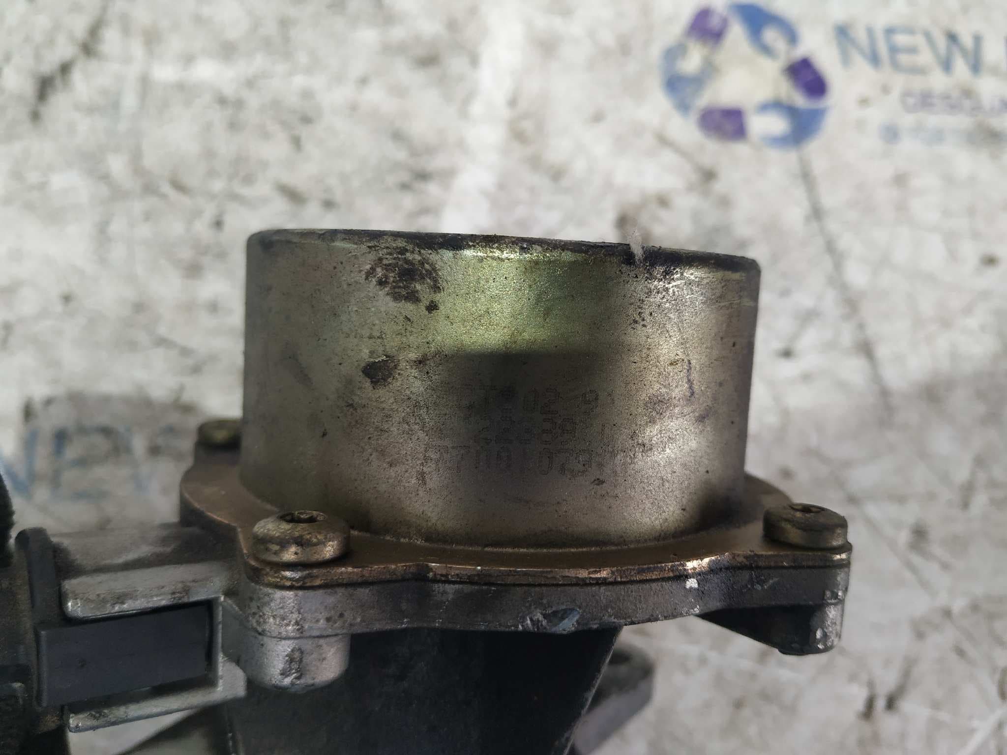Recambio de DEPRESOR FRENO / BOMBA VACIO para VOLVO S40 BERLINA TD D4192T referencia OEM IAM 7700107913   - GRIS 3