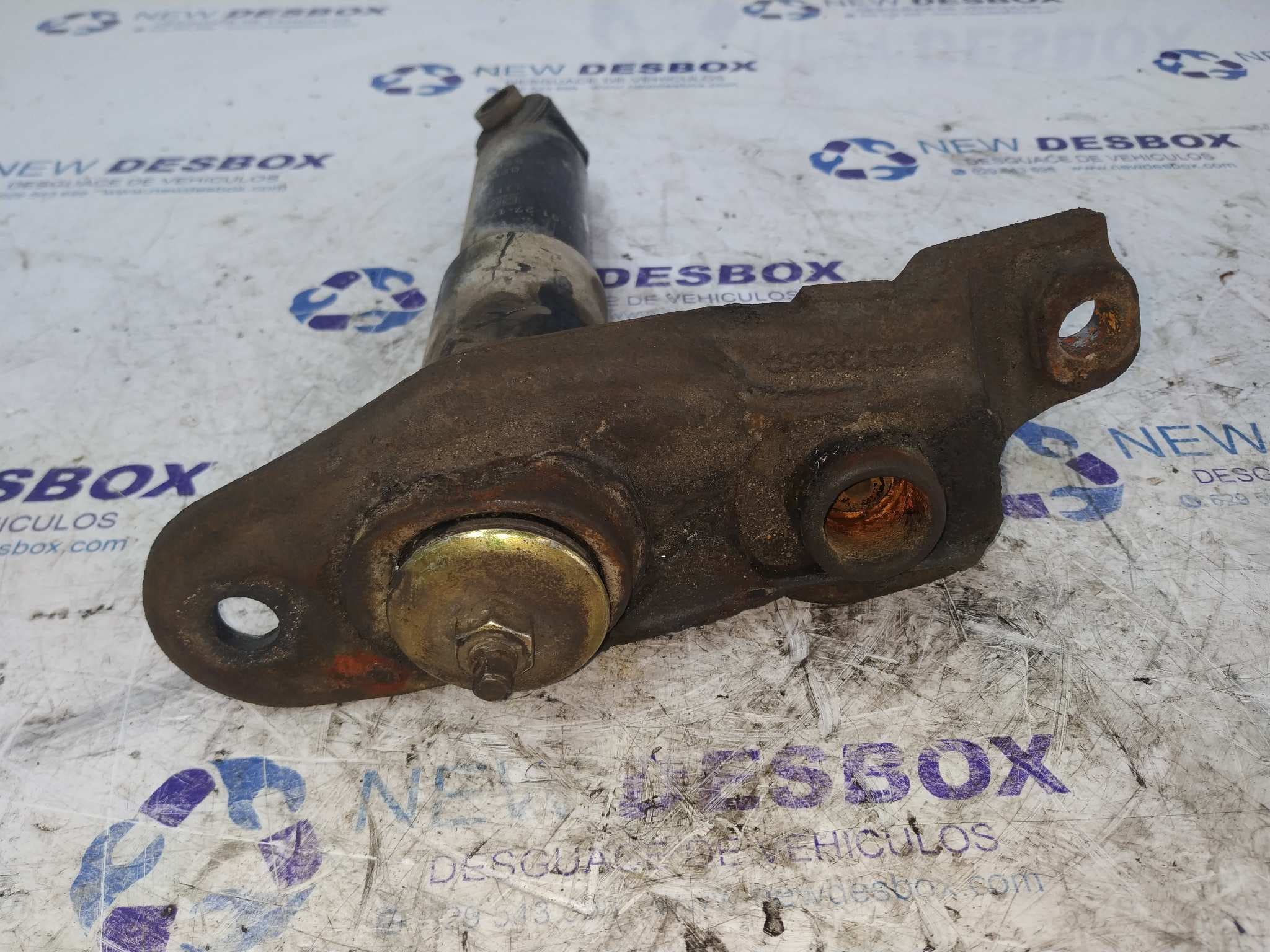 Recambio de AMORTIGUADOR DELANTERO DERECHO para VOLKSWAGEN T4 TRANSPORTER/FURGONETA (MOD. 1991) Combi  L ABL referencia OEM IAM 701413031G   - BLANCO 2